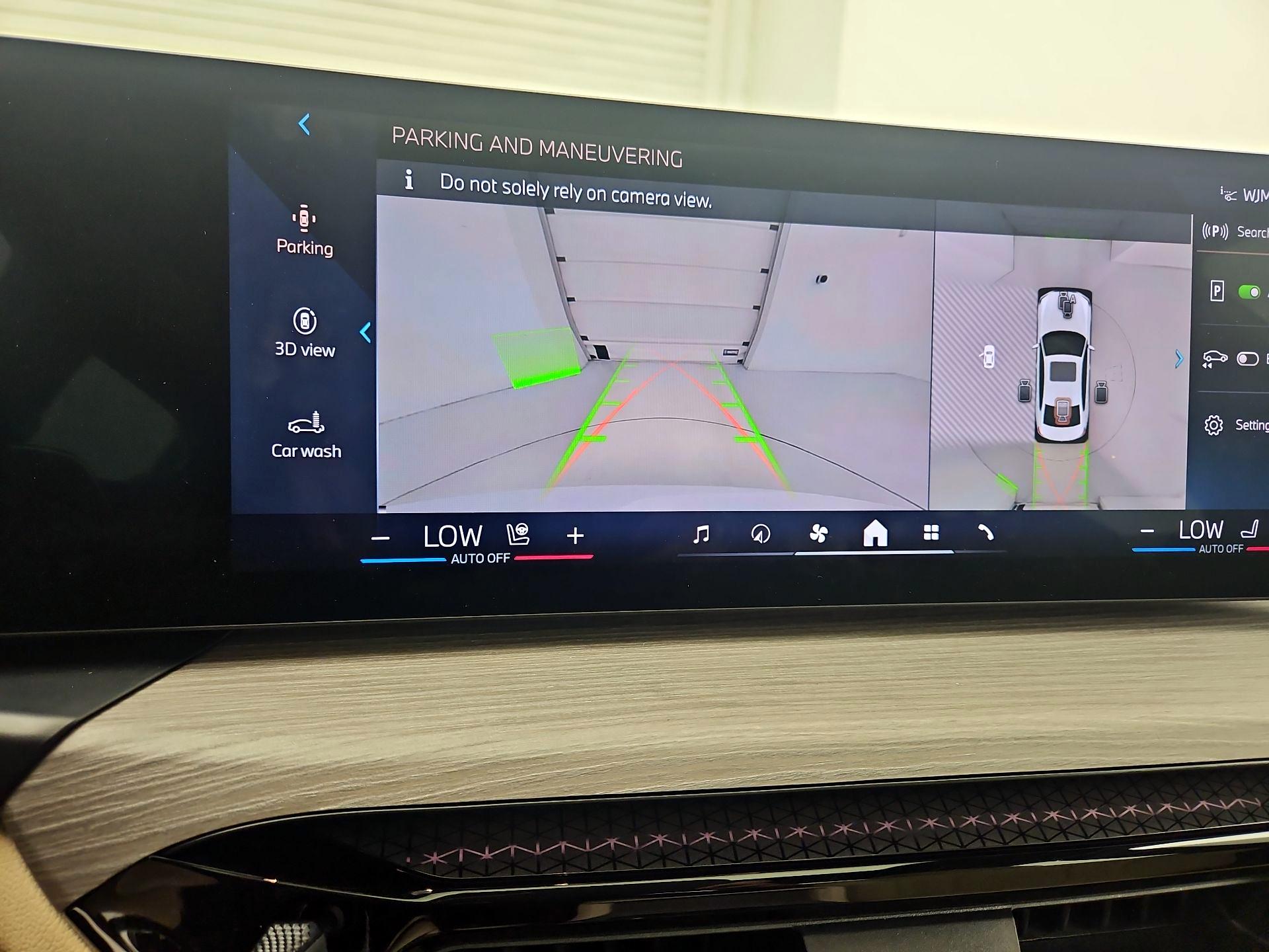 Thumbnail: 2025 BMW 3 Series - 15