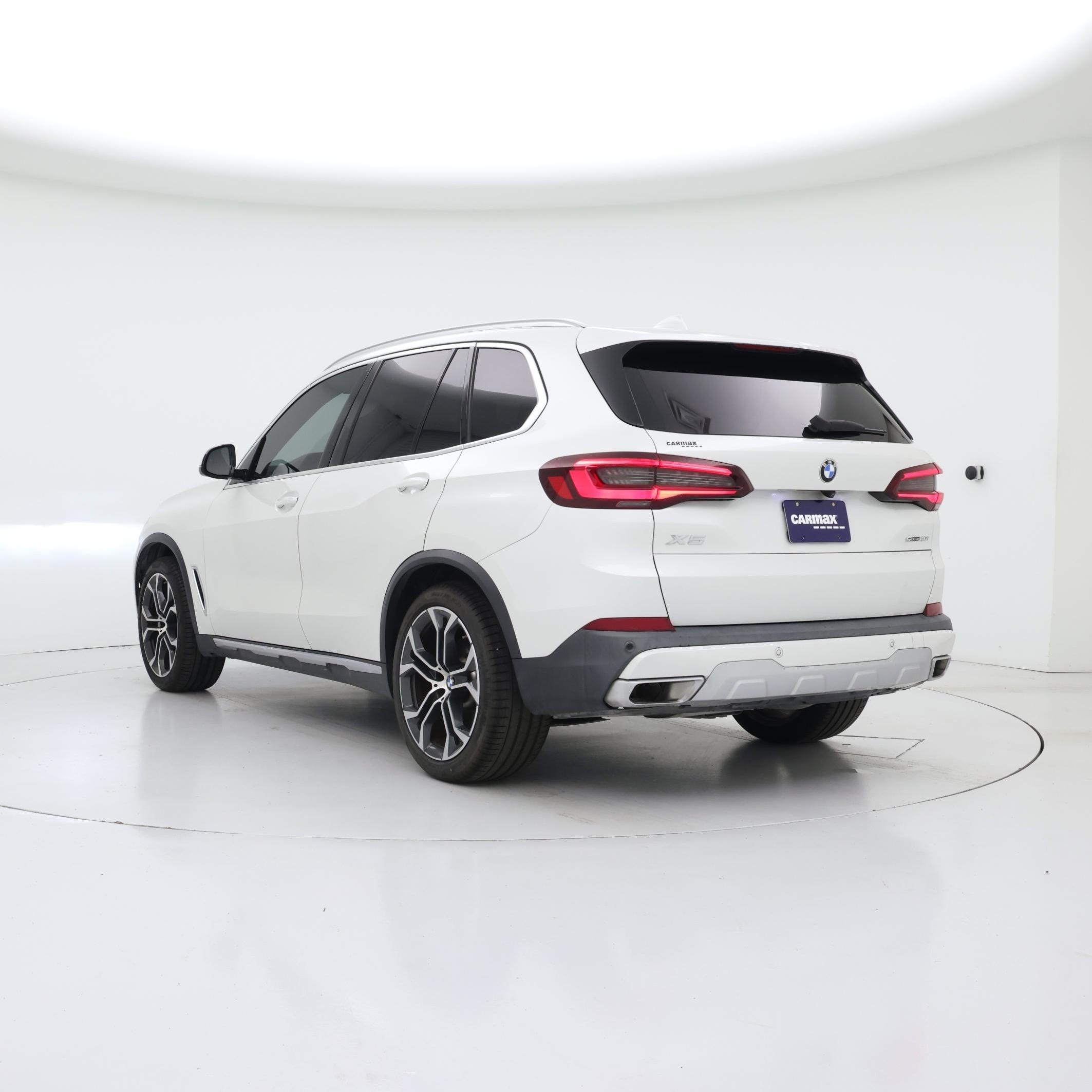 Thumbnail: 2023 BMW X5 - 2