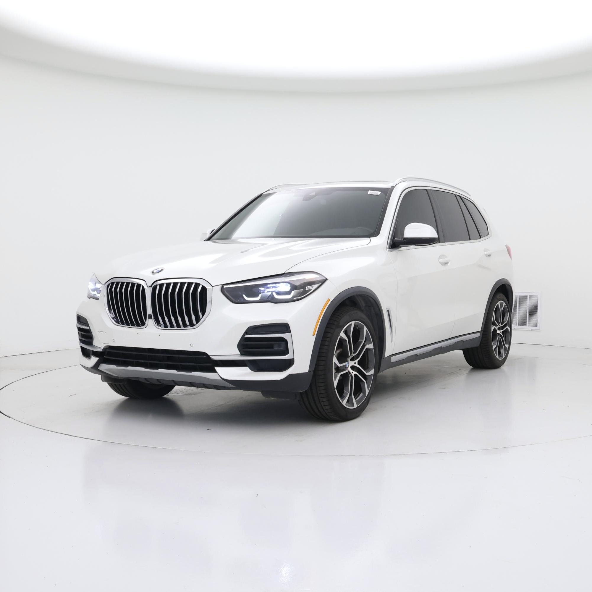 Thumbnail: 2023 BMW X5 - 4