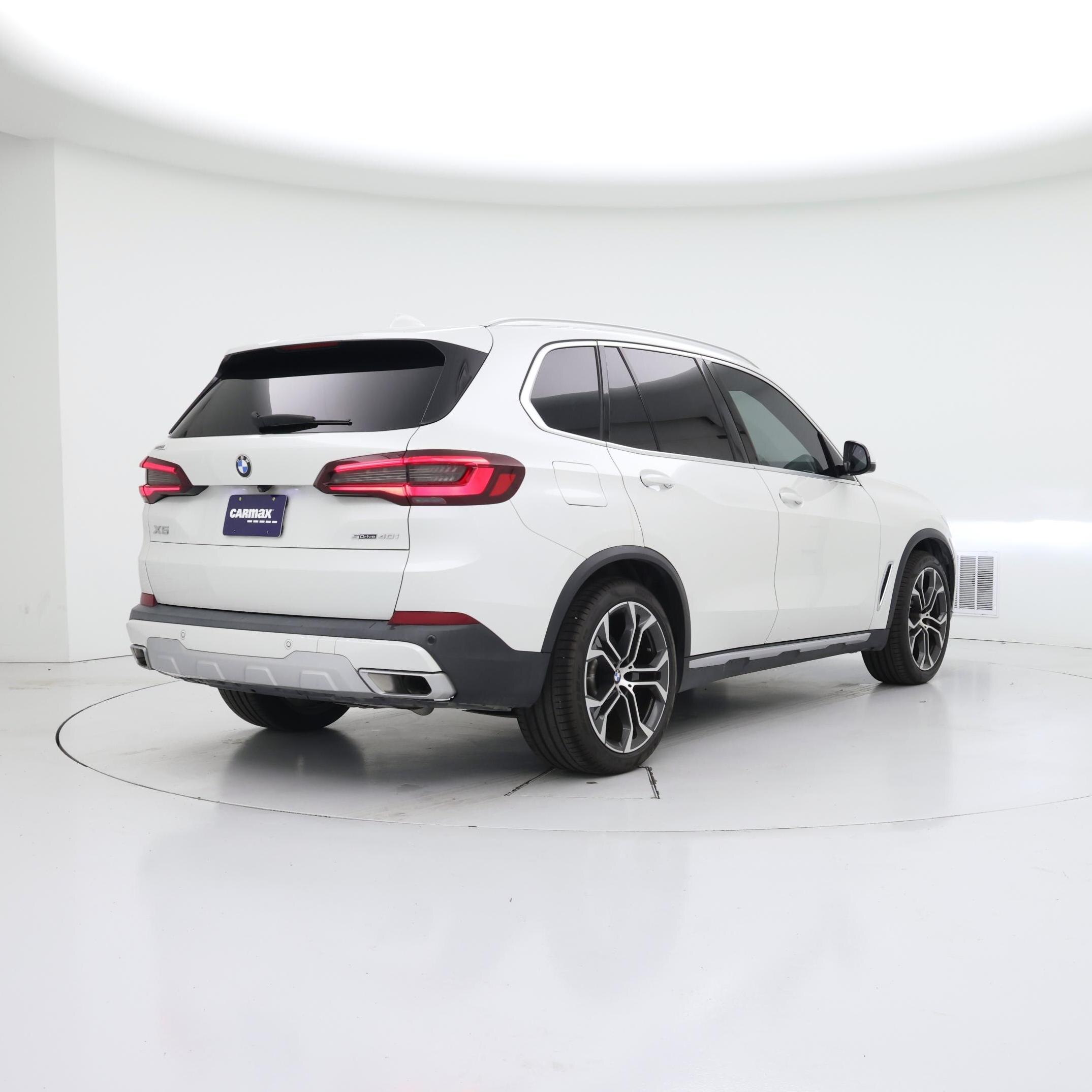 Thumbnail: 2023 BMW X5 - 8