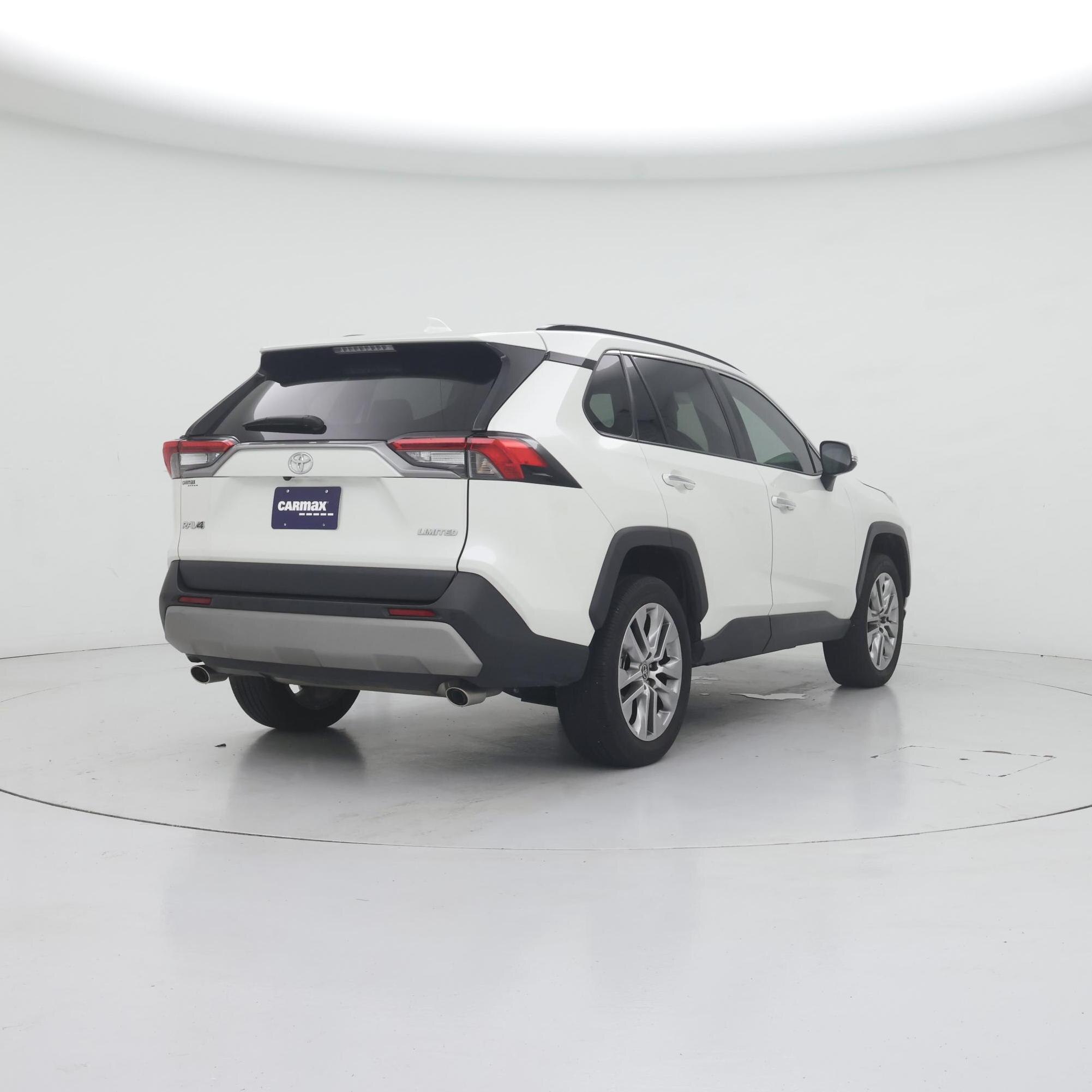 Thumbnail: 2022 Toyota RAV4 - 8