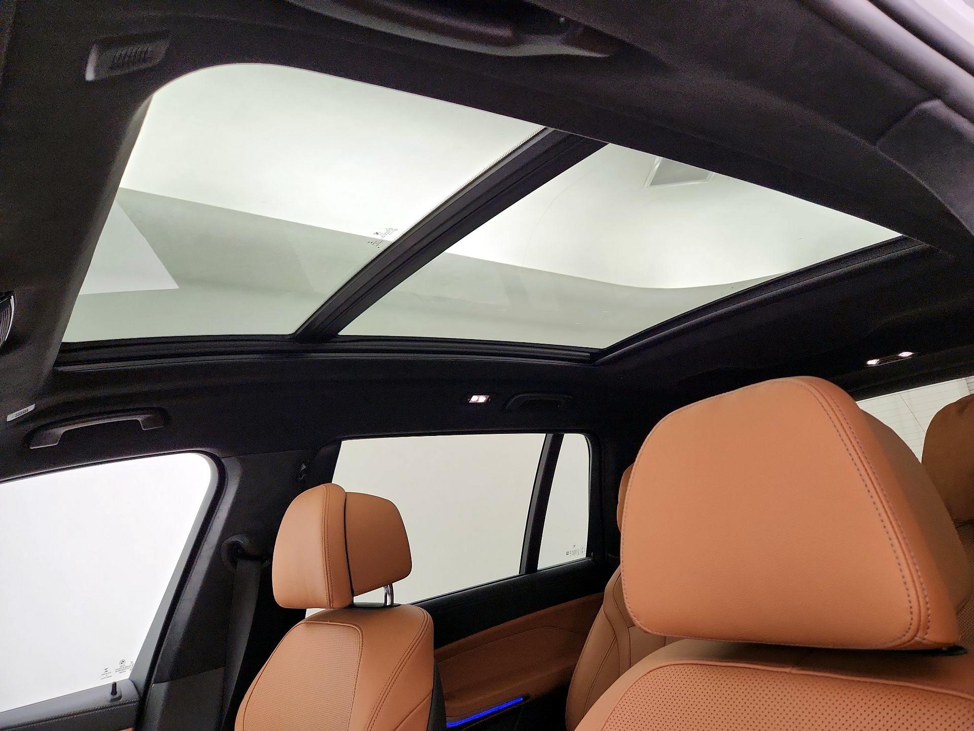 Thumbnail: 2022 BMW X7 - 20