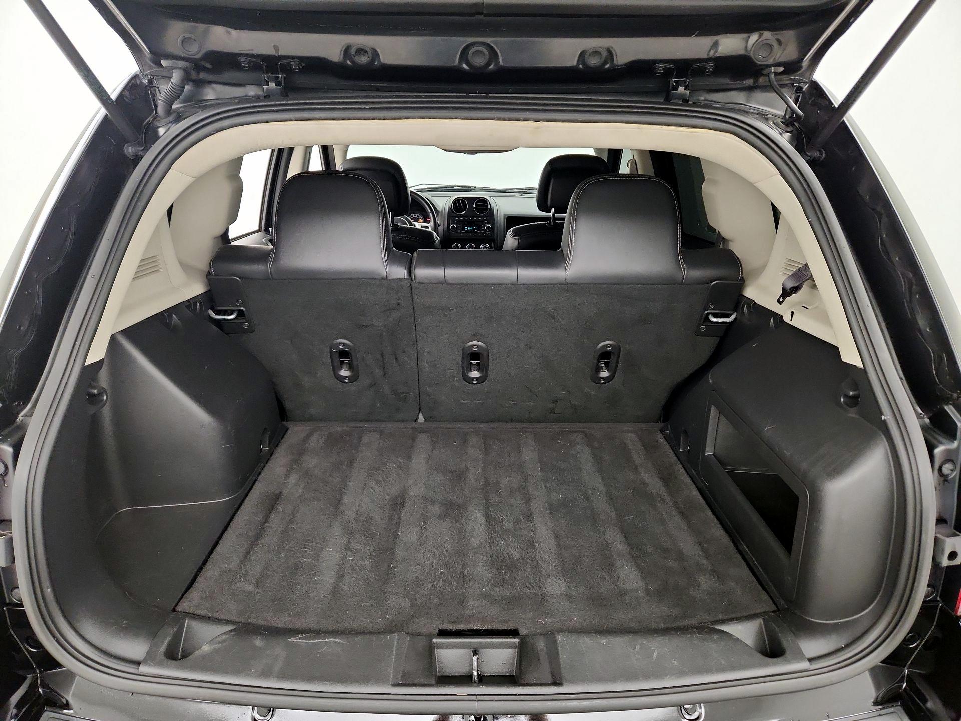 Thumbnail: 2016 Jeep Compass - 18