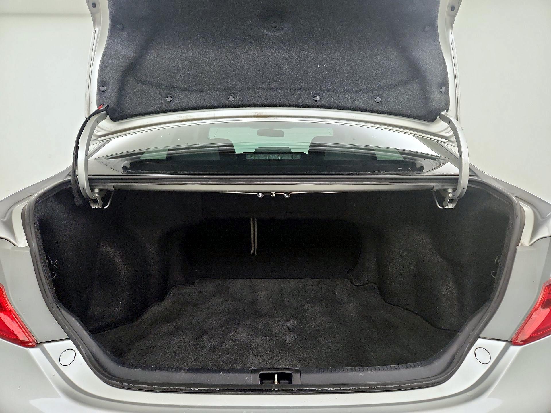 Thumbnail: 2014 Toyota Camry - 20