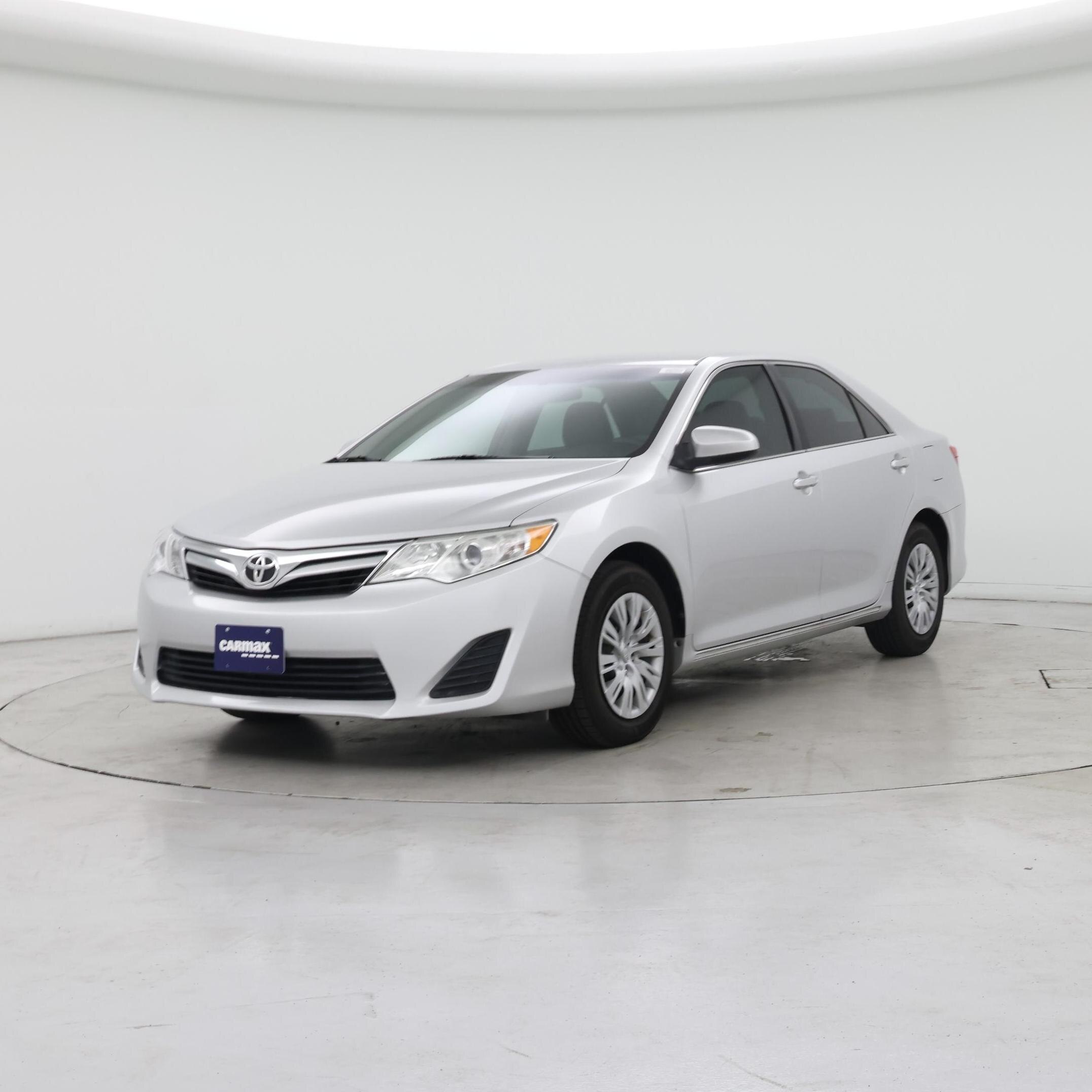 Thumbnail: 2014 Toyota Camry - 4
