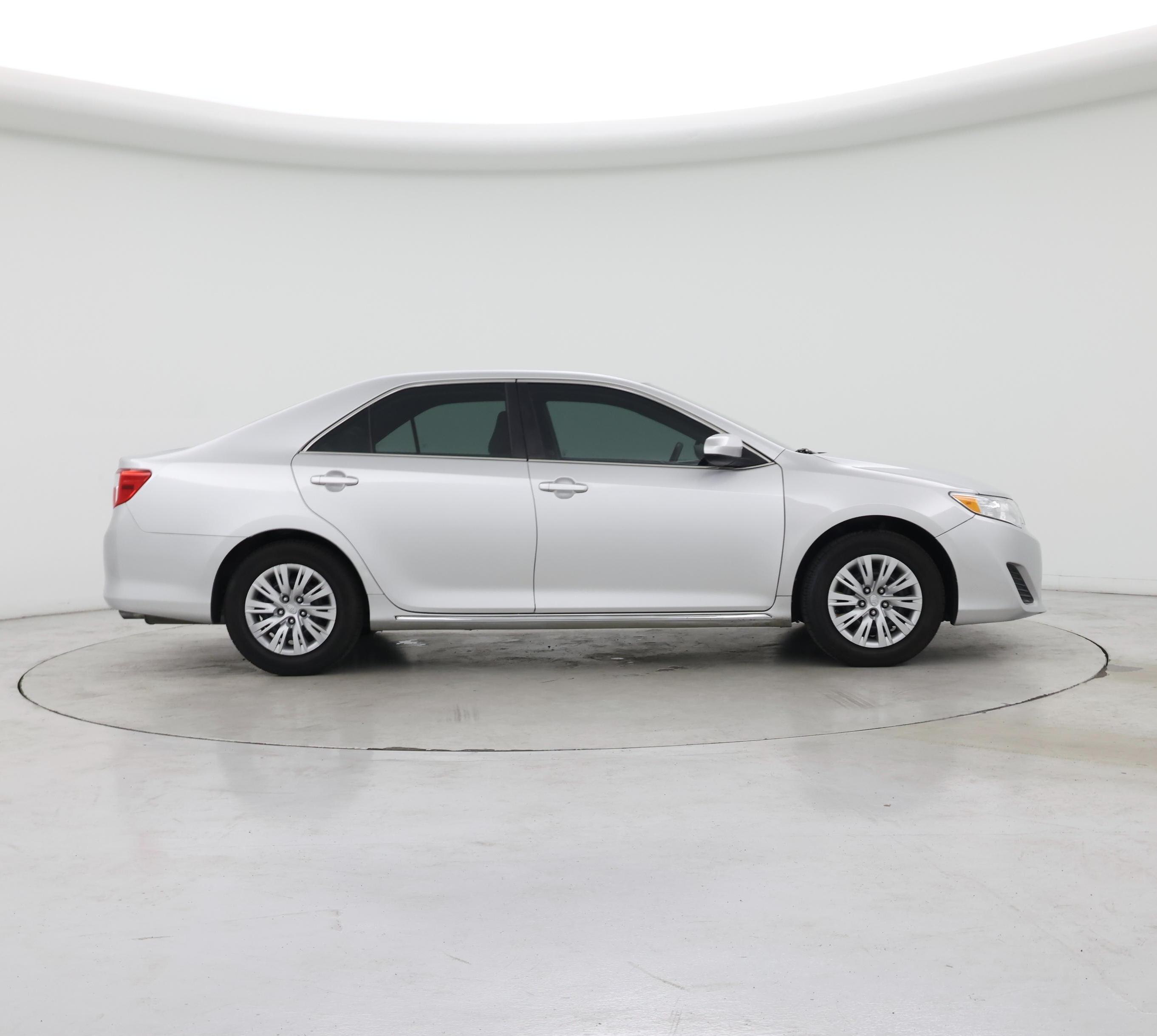 Thumbnail: 2014 Toyota Camry - 7