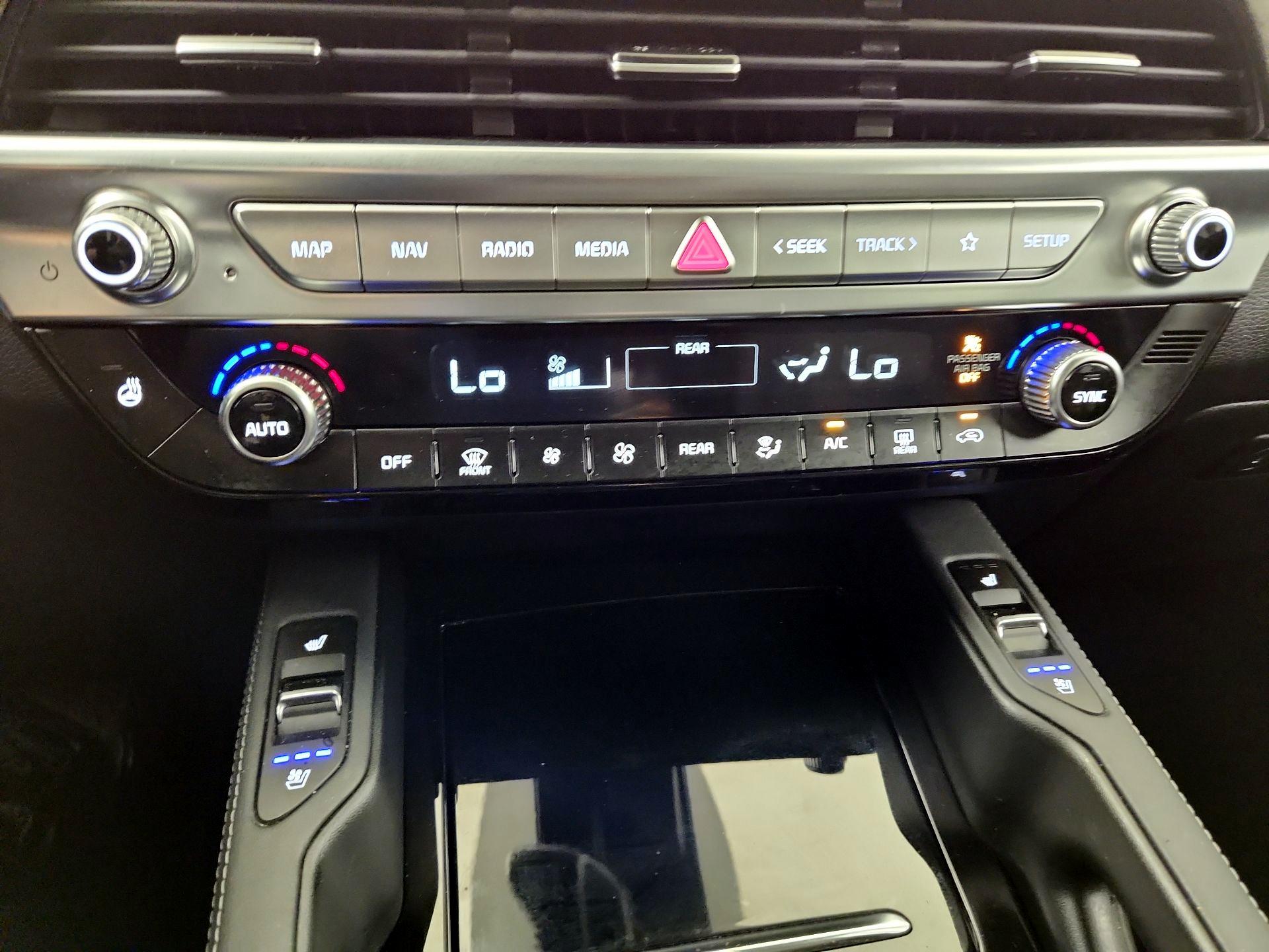 Thumbnail: 2021 Kia Telluride - 15