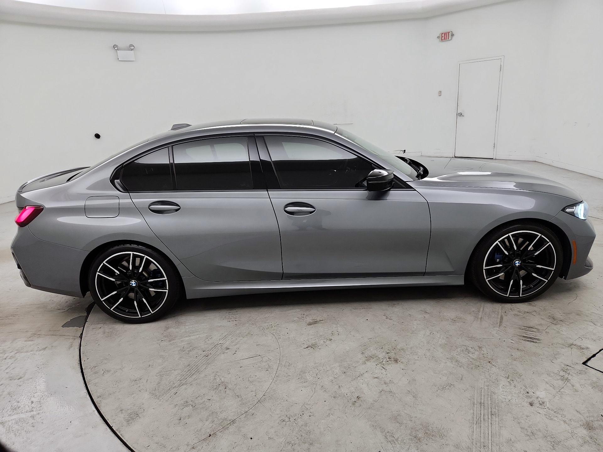 Thumbnail: 2023 BMW 3 Series - 4