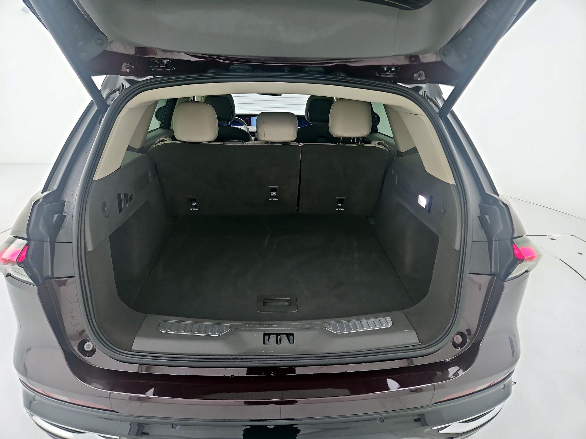 Thumbnail: 2024 Lincoln Nautilus - 20