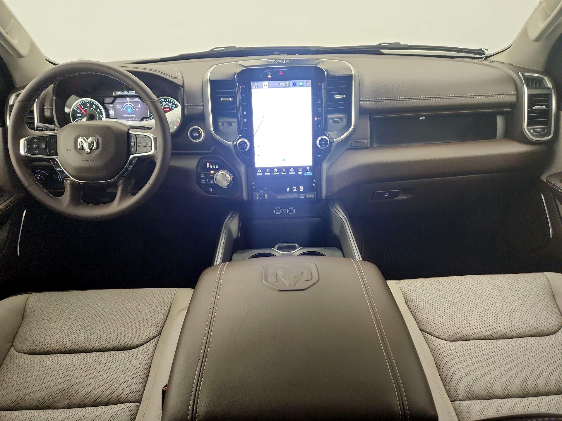 Thumbnail: 2025 RAM 1500 - 9