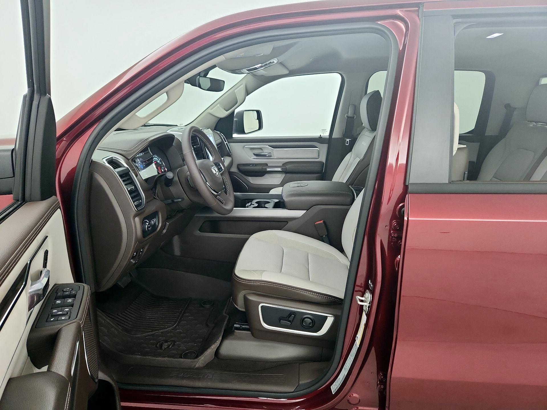 Thumbnail: 2025 RAM 1500 - 11