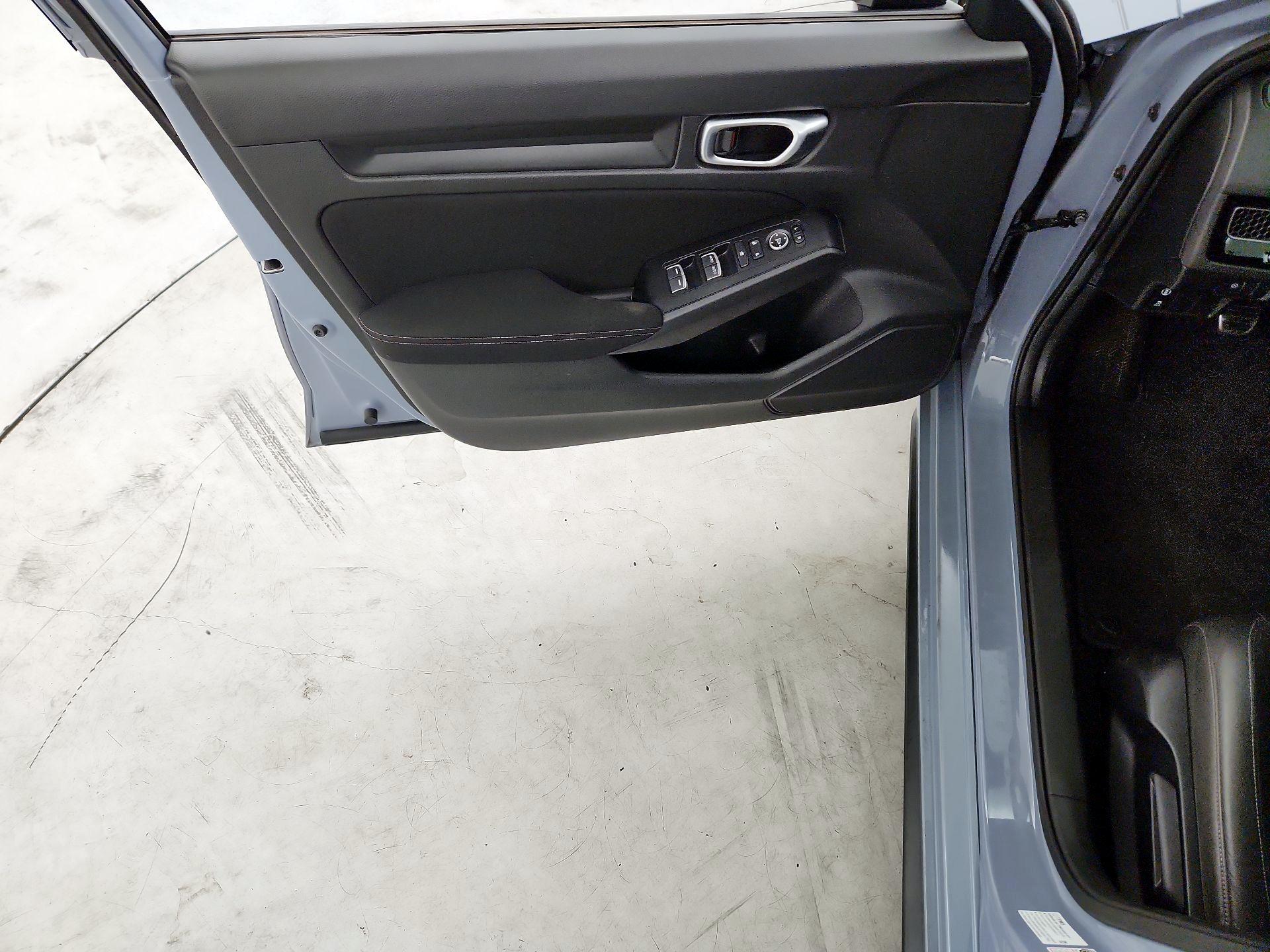 Thumbnail: 2023 Honda Civic - 12