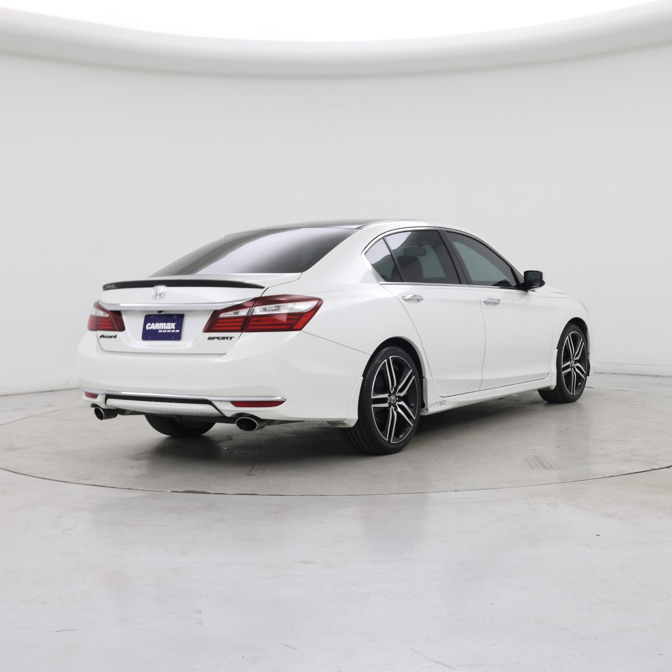 Thumbnail: 2017 Honda Accord - 8