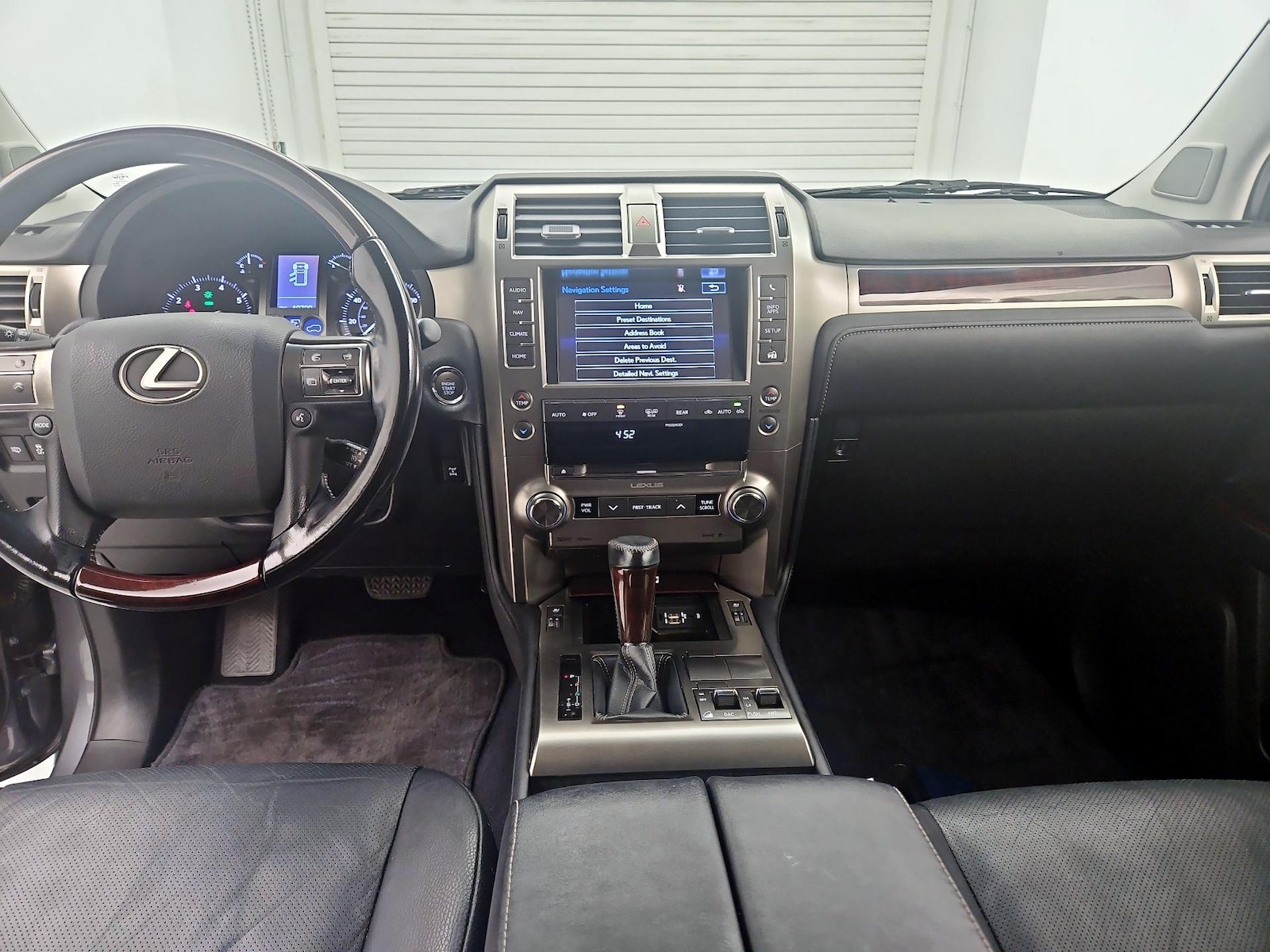 2017 Lexus GX Base - Photo 10