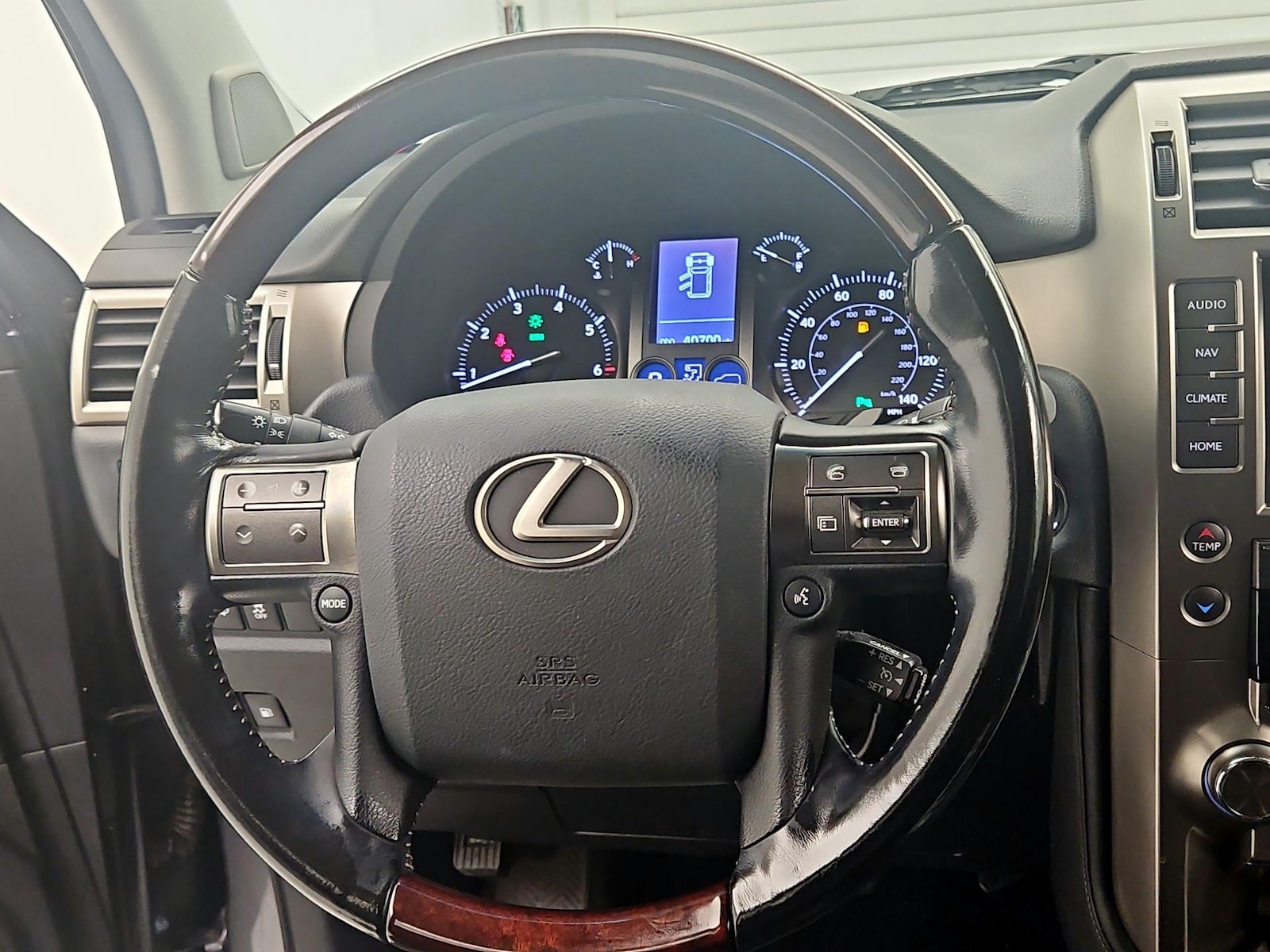 2017 Lexus GX Base - Photo 11