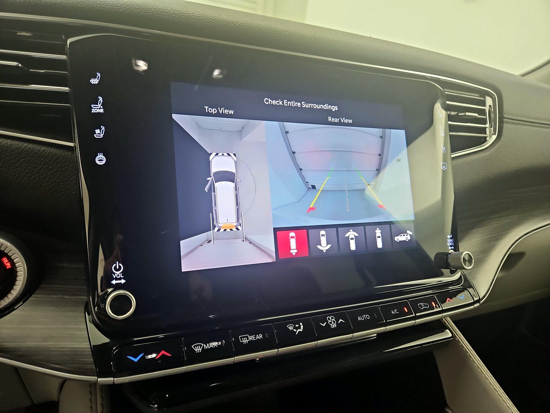 Thumbnail: 2024 Jeep Wagoneer - 14