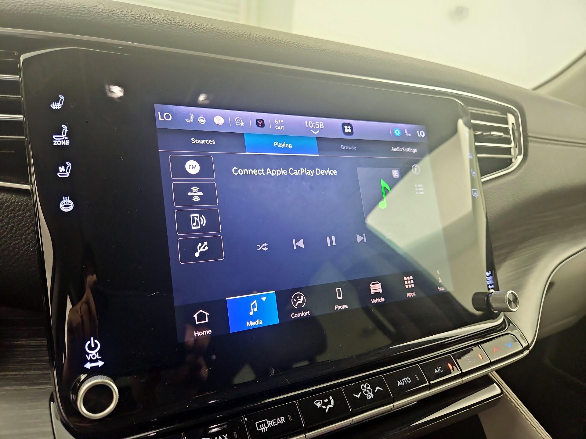 Thumbnail: 2024 Jeep Wagoneer - 15