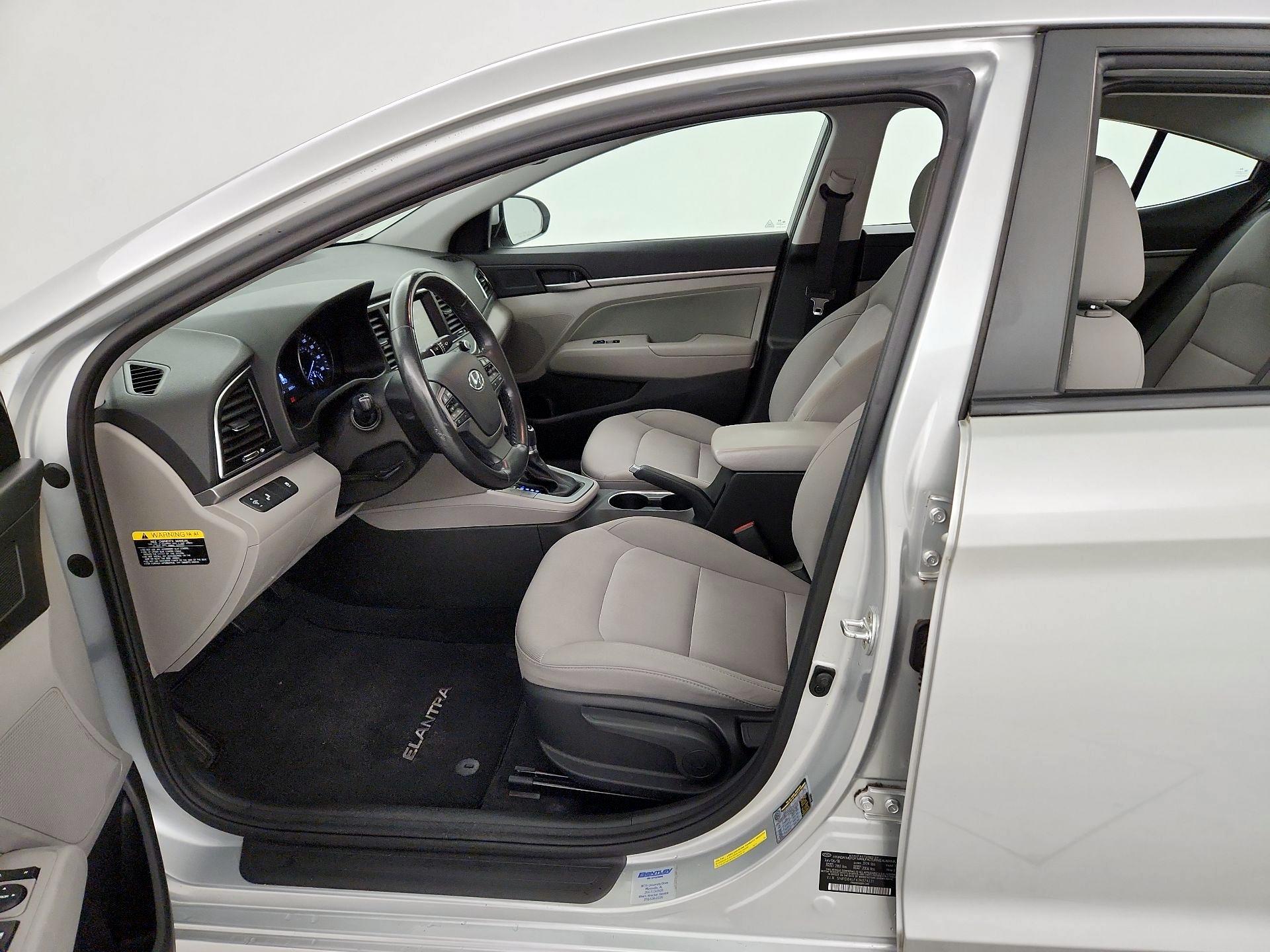 Thumbnail: 2018 Hyundai Elantra - 9