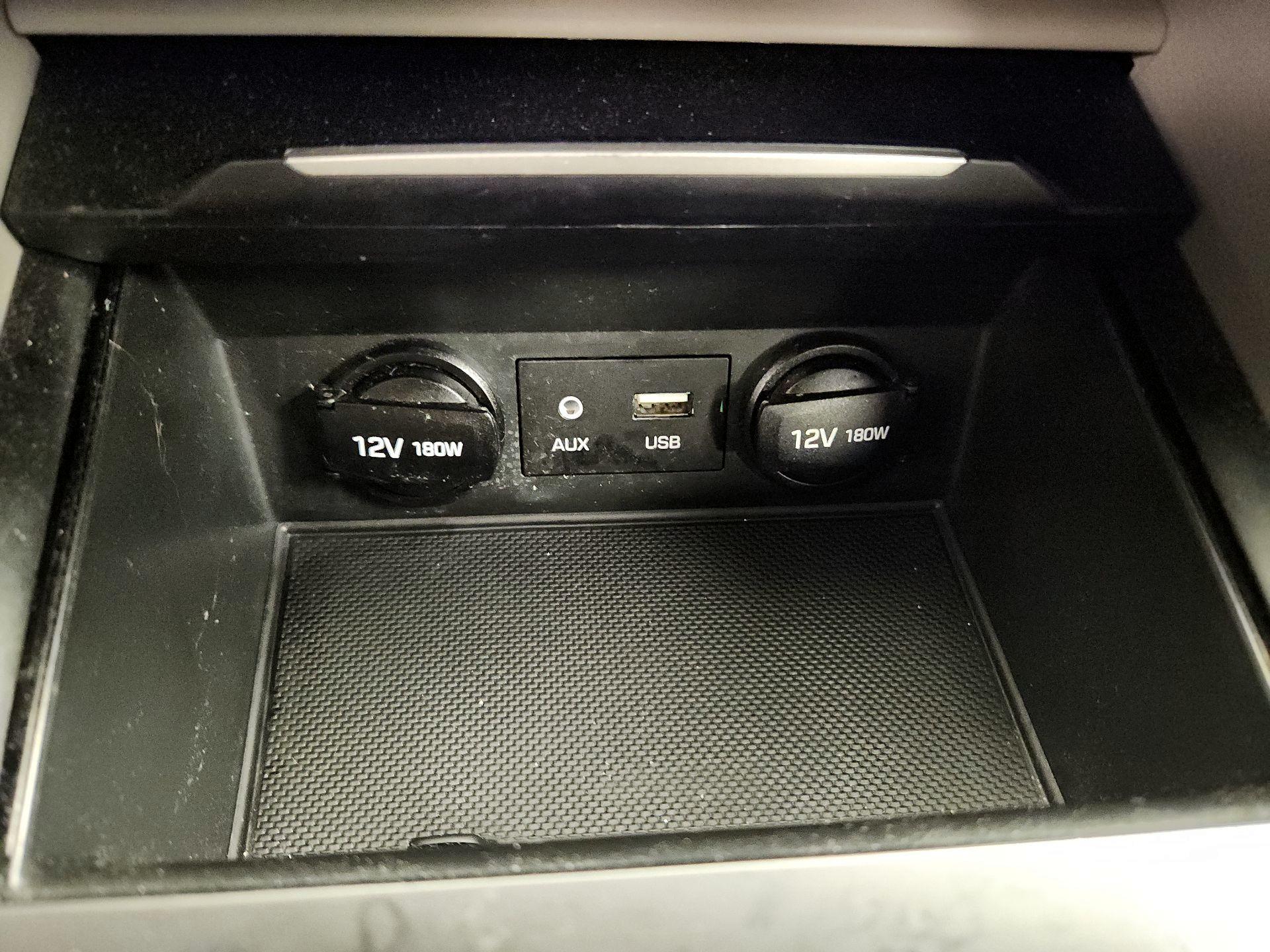 Thumbnail: 2018 Hyundai Elantra - 16