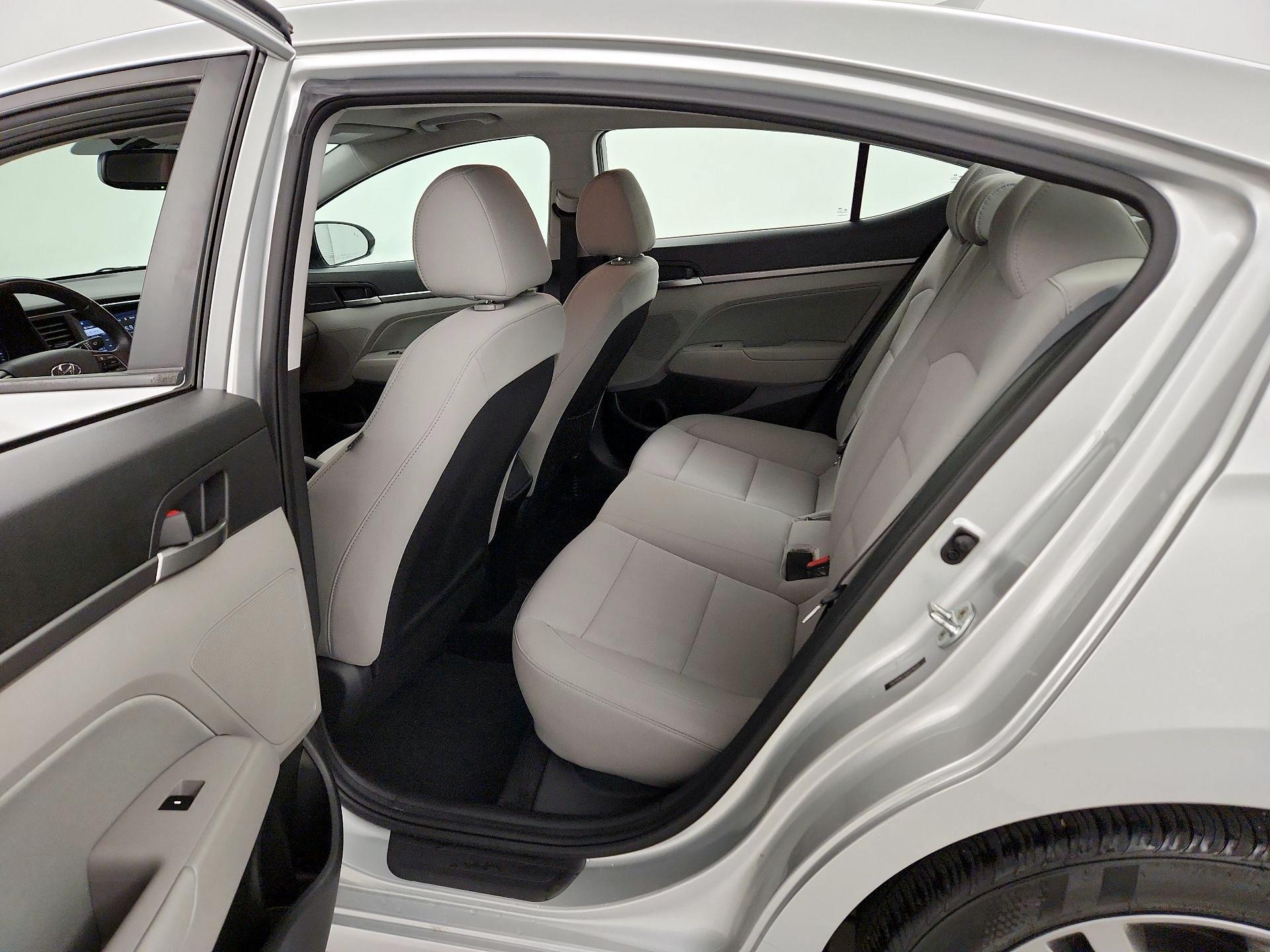 Thumbnail: 2018 Hyundai Elantra - 18