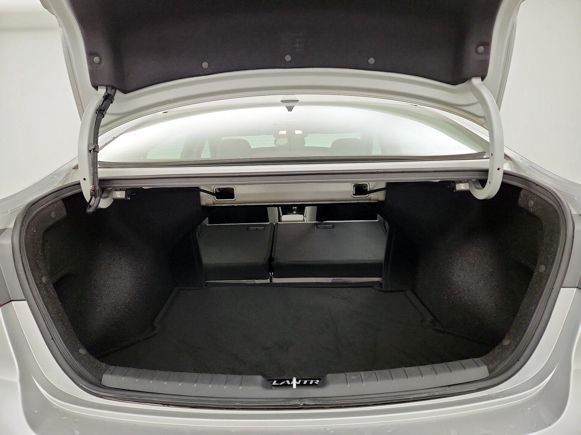 Thumbnail: 2018 Hyundai Elantra - 20