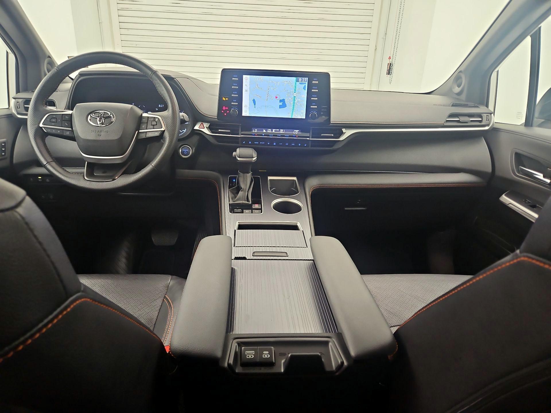 Thumbnail: 2024 Toyota Sienna - 9