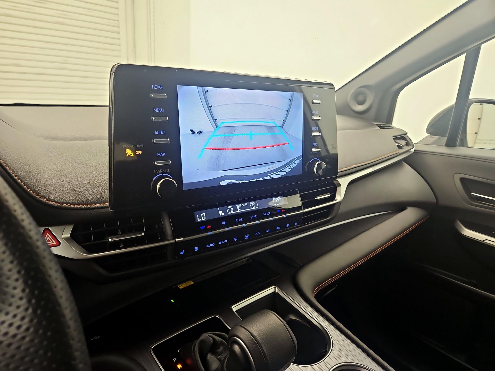 Thumbnail: 2024 Toyota Sienna - 15