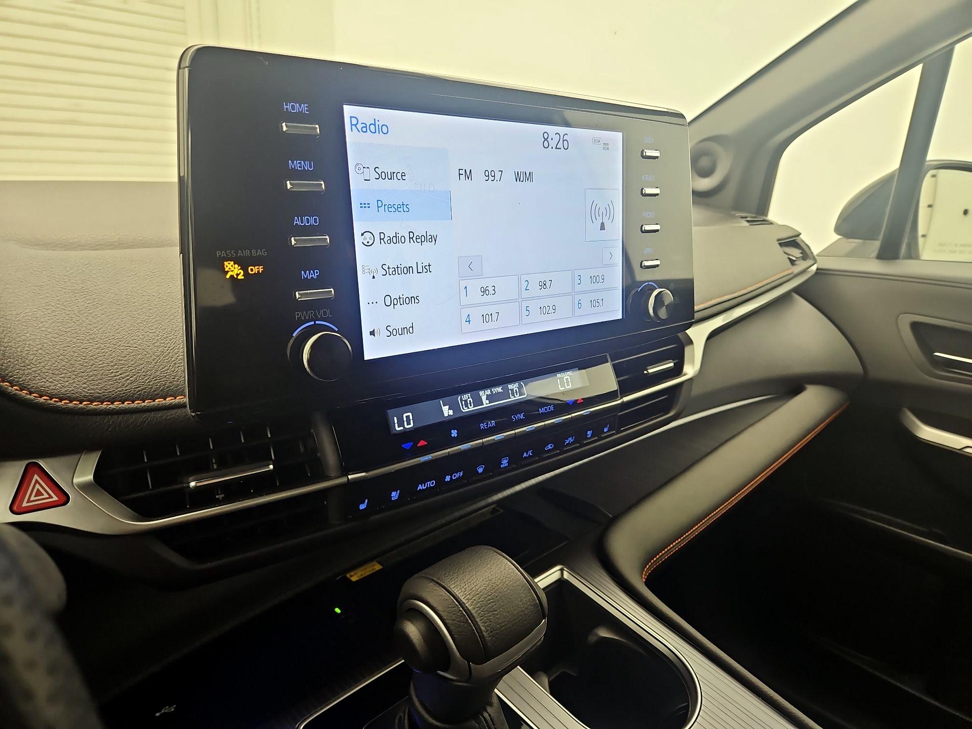 Thumbnail: 2024 Toyota Sienna - 16