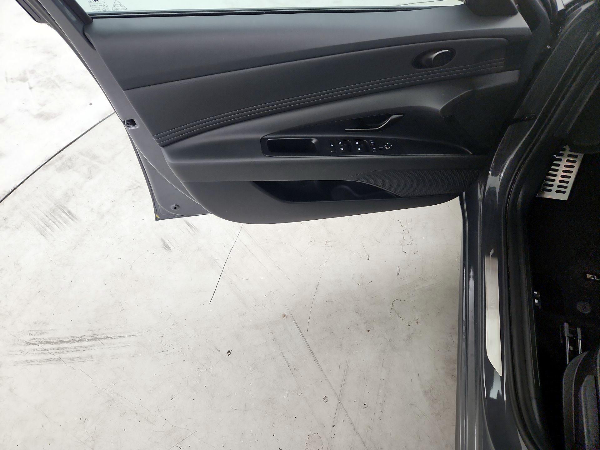 Thumbnail: 2025 Hyundai Elantra - 12