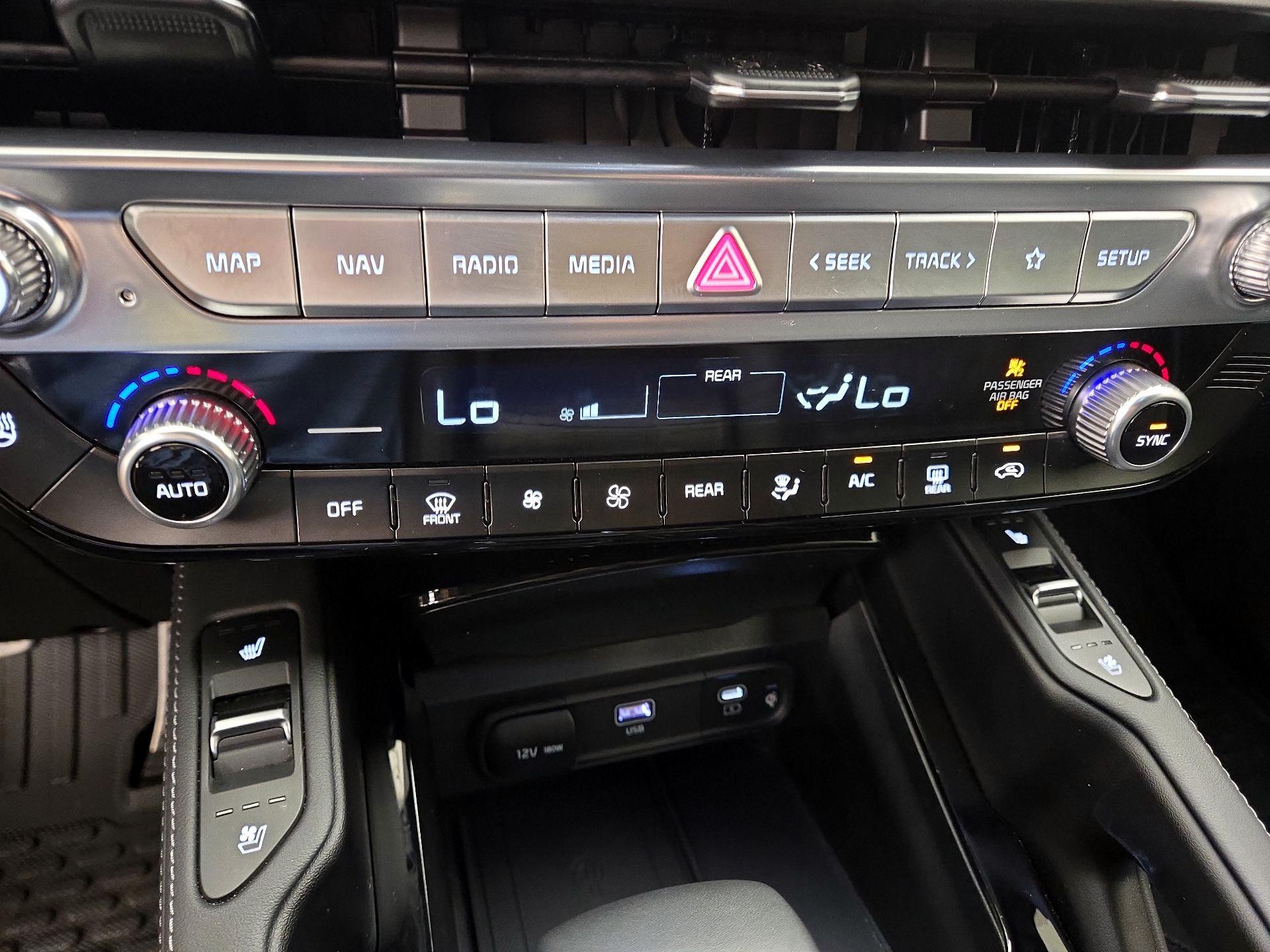 Thumbnail: 2024 Kia Telluride - 17