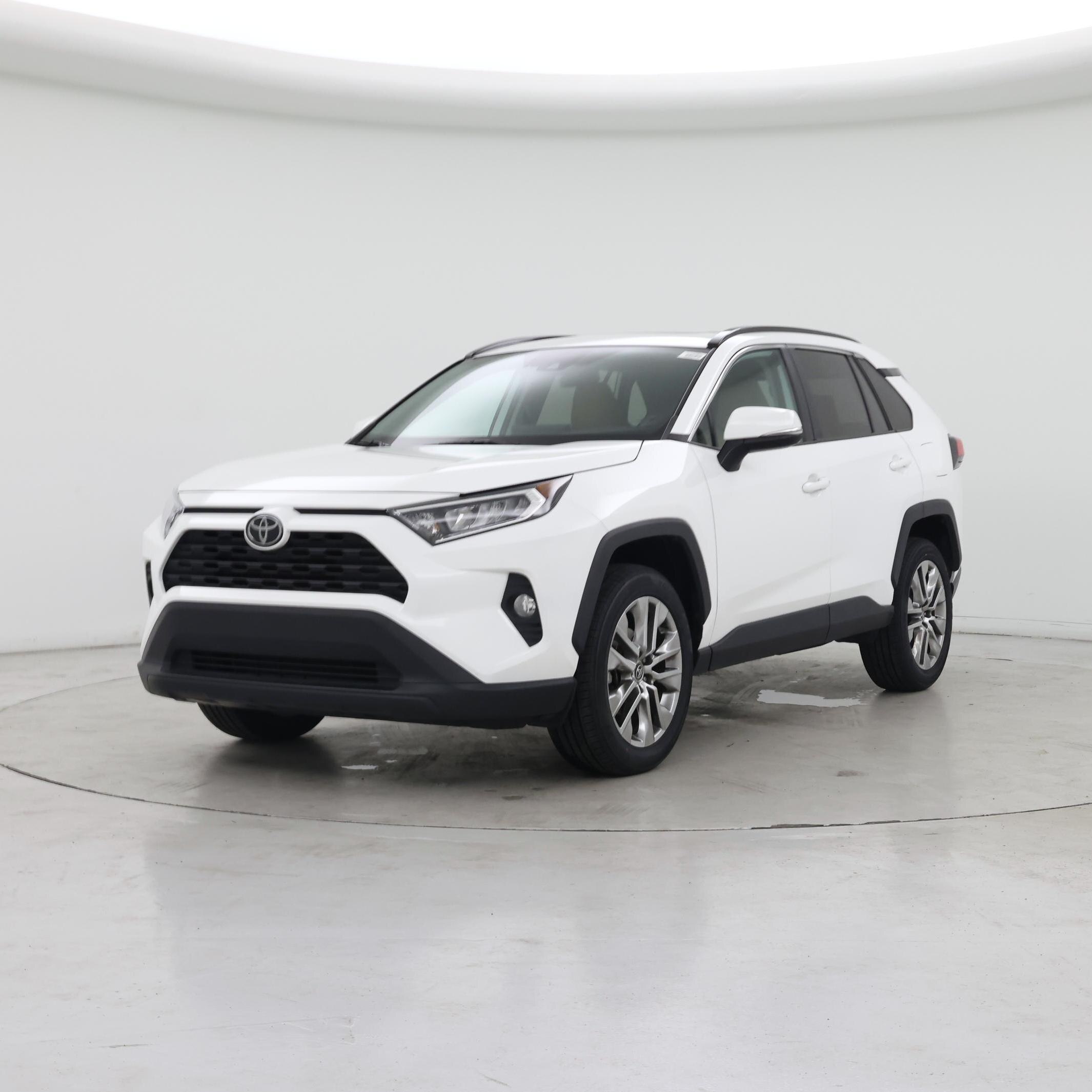 Thumbnail: 2020 Toyota RAV4 - 4