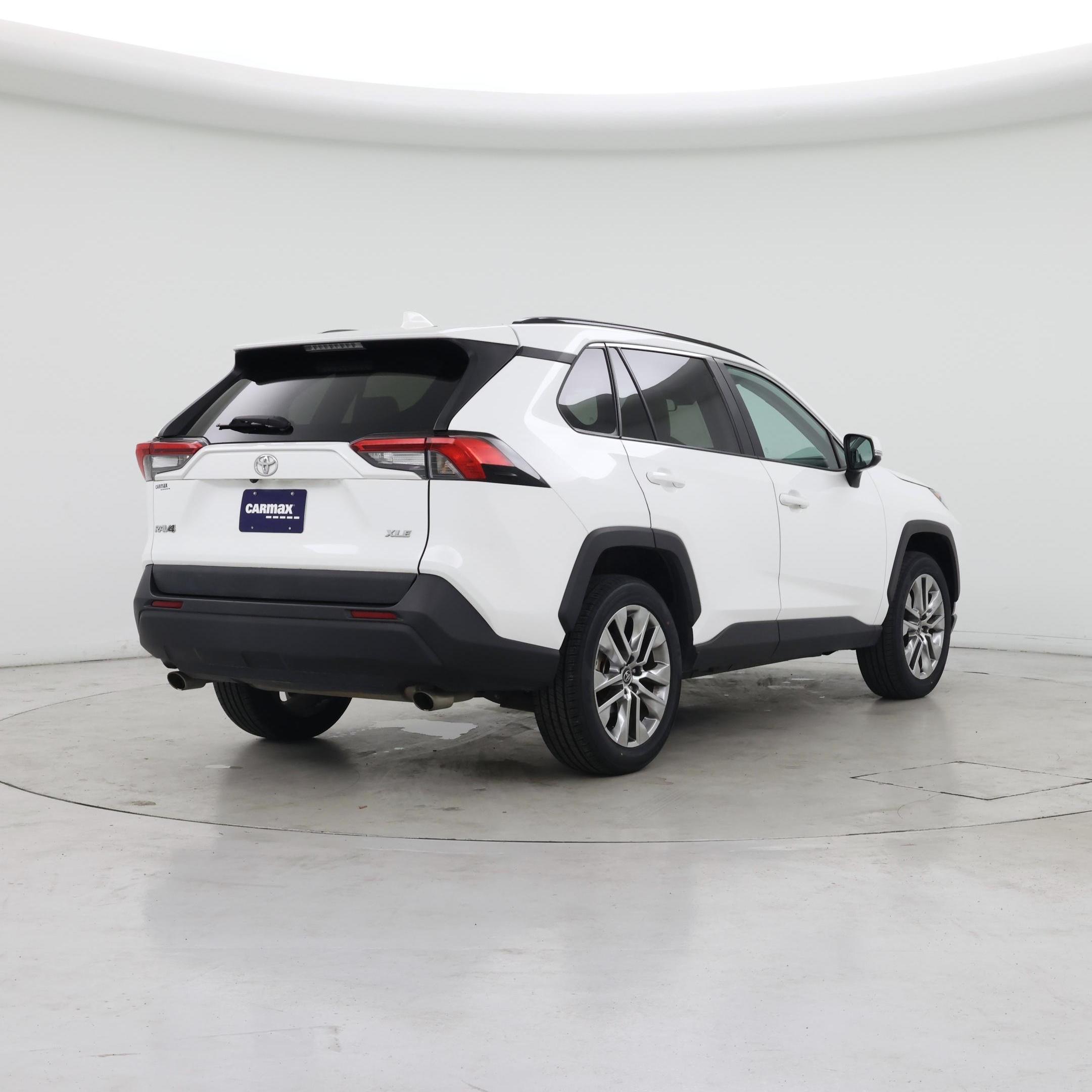 Thumbnail: 2020 Toyota RAV4 - 8