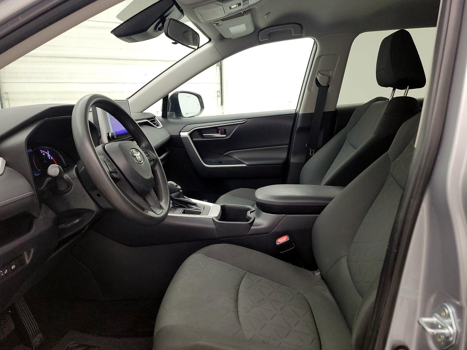 Thumbnail: 2024 Toyota RAV4 - 11