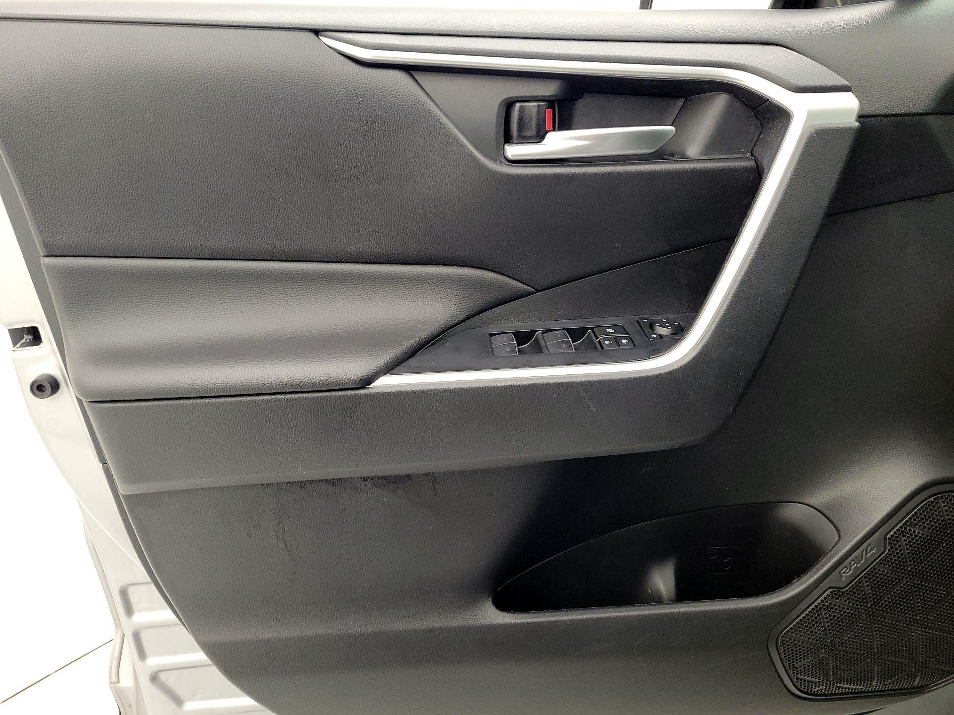 Thumbnail: 2024 Toyota RAV4 - 12