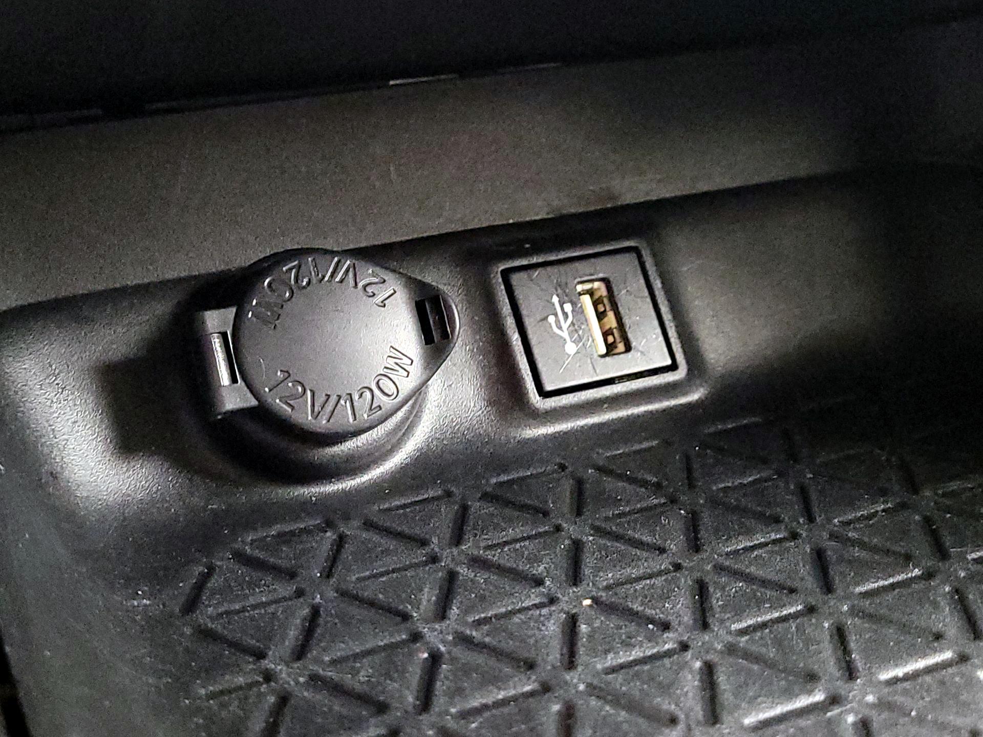 Thumbnail: 2024 Toyota RAV4 - 18