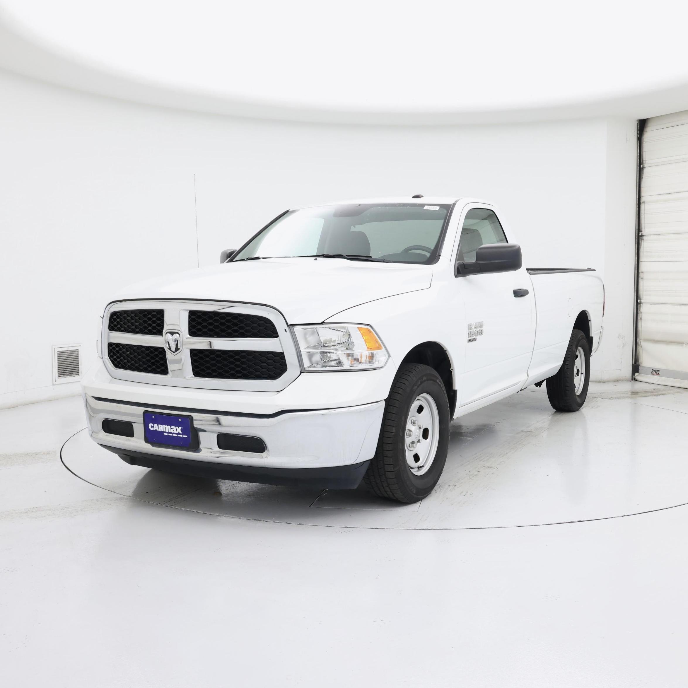 Thumbnail: 2023 RAM 1500 Classic - 4