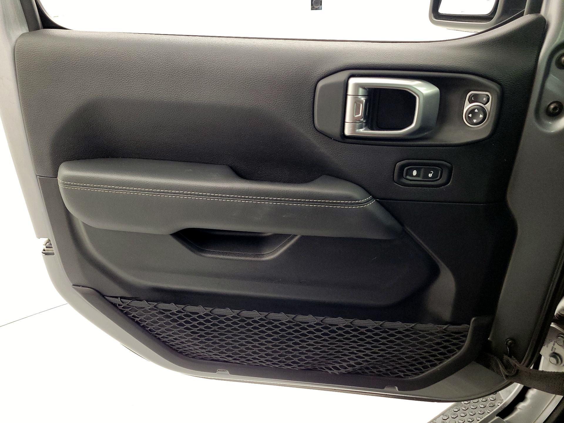 Thumbnail: 2020 Jeep Wrangler - 12