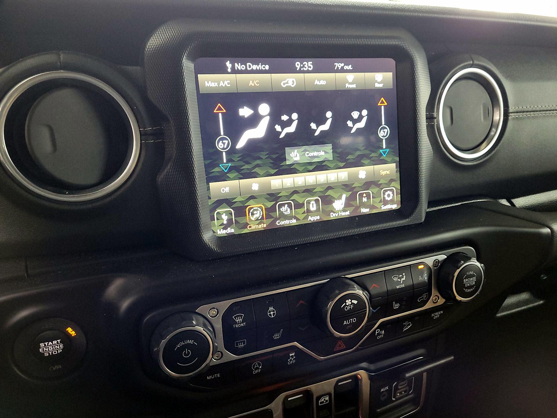 Thumbnail: 2020 Jeep Wrangler - 17