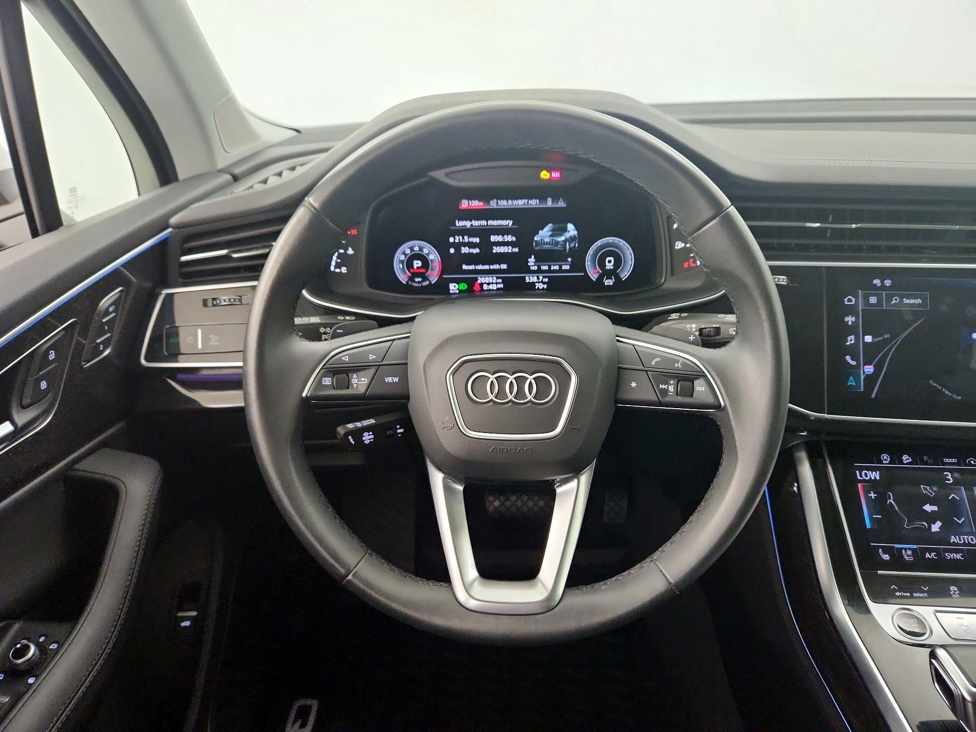 Thumbnail: 2023 Audi Q7 - 10