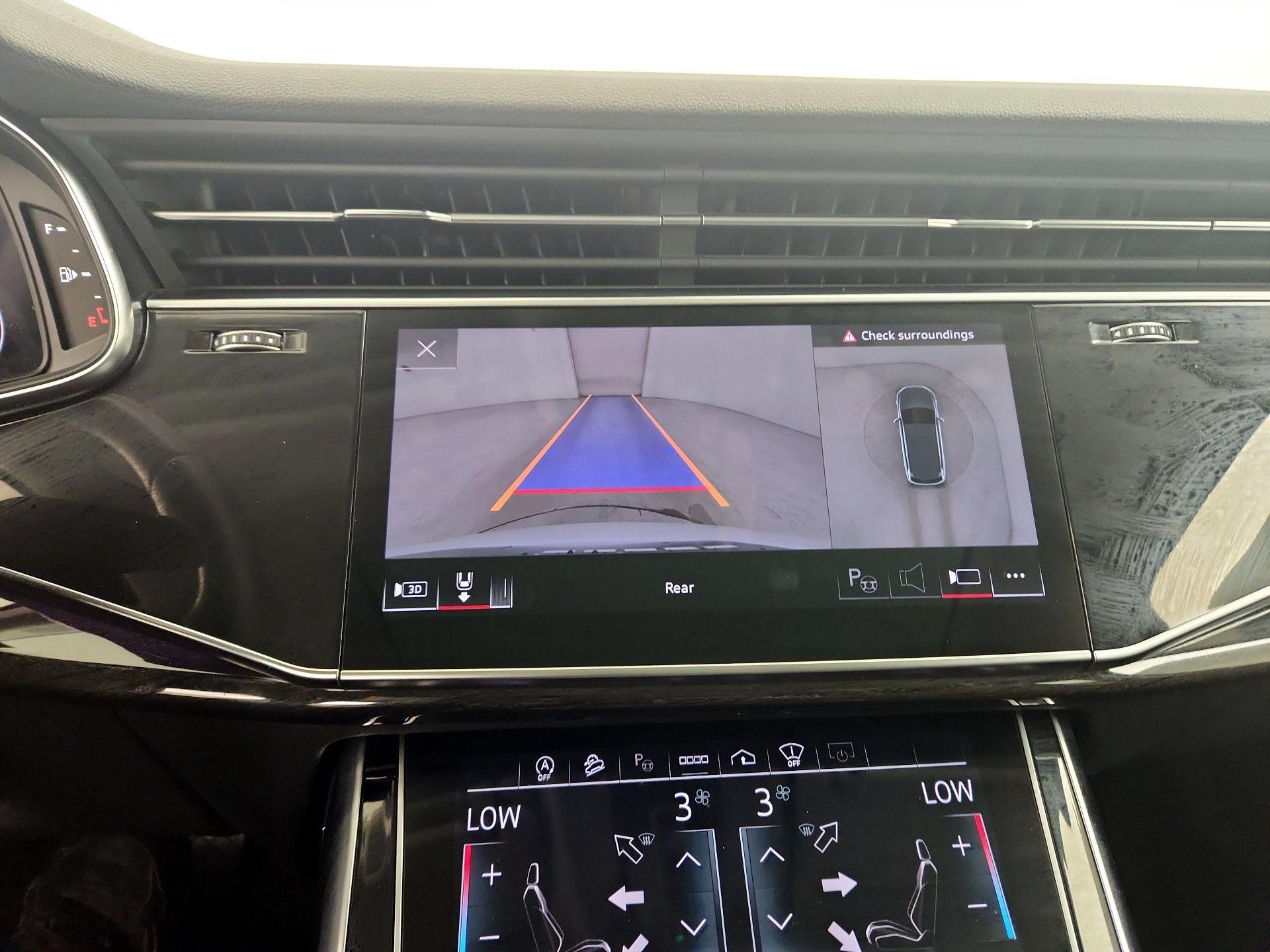 Thumbnail: 2023 Audi Q7 - 15