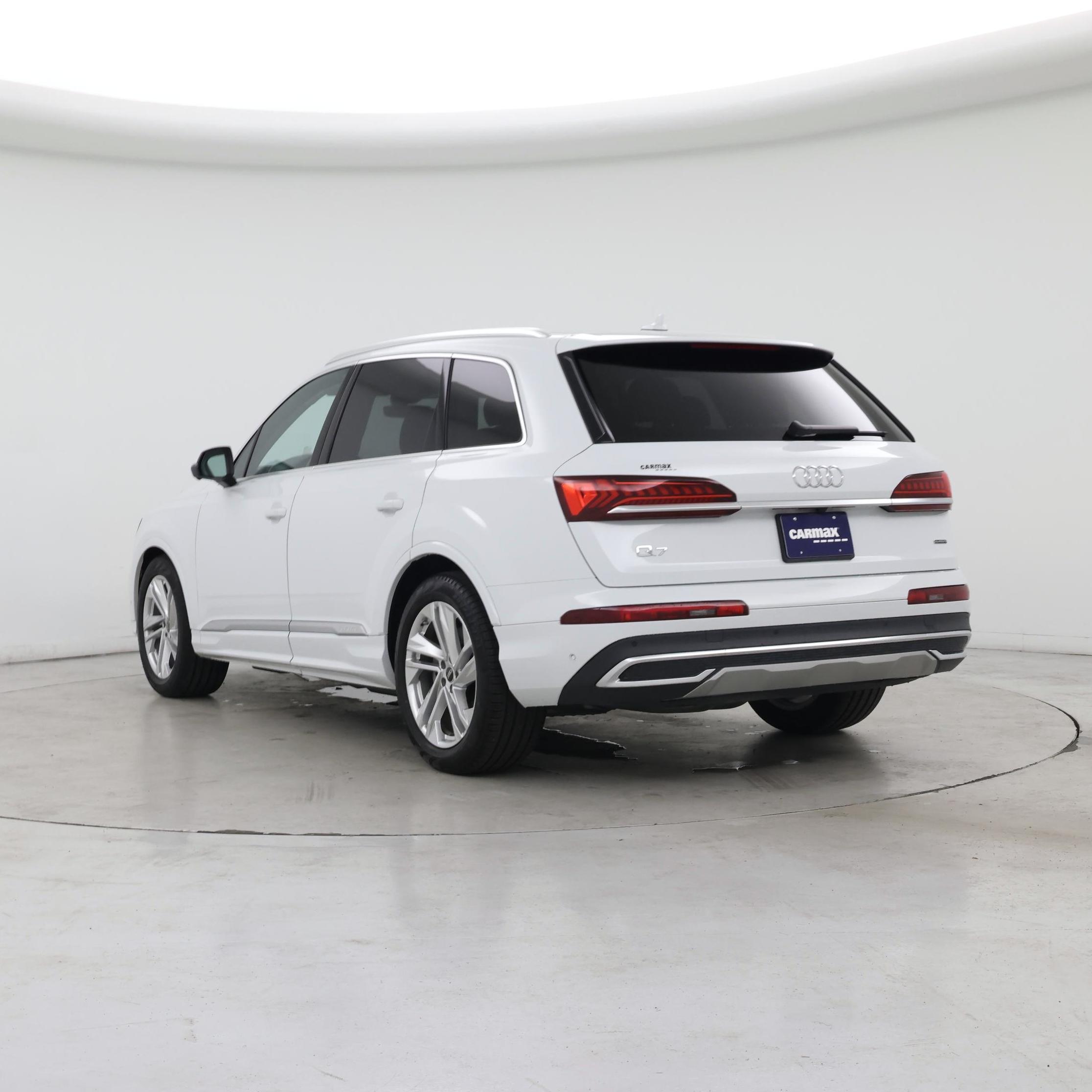 Thumbnail: 2023 Audi Q7 - 2