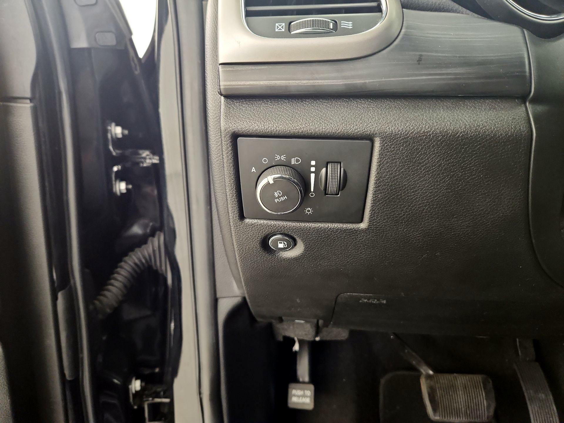 Thumbnail: 2021 Jeep Grand Cherokee - 13