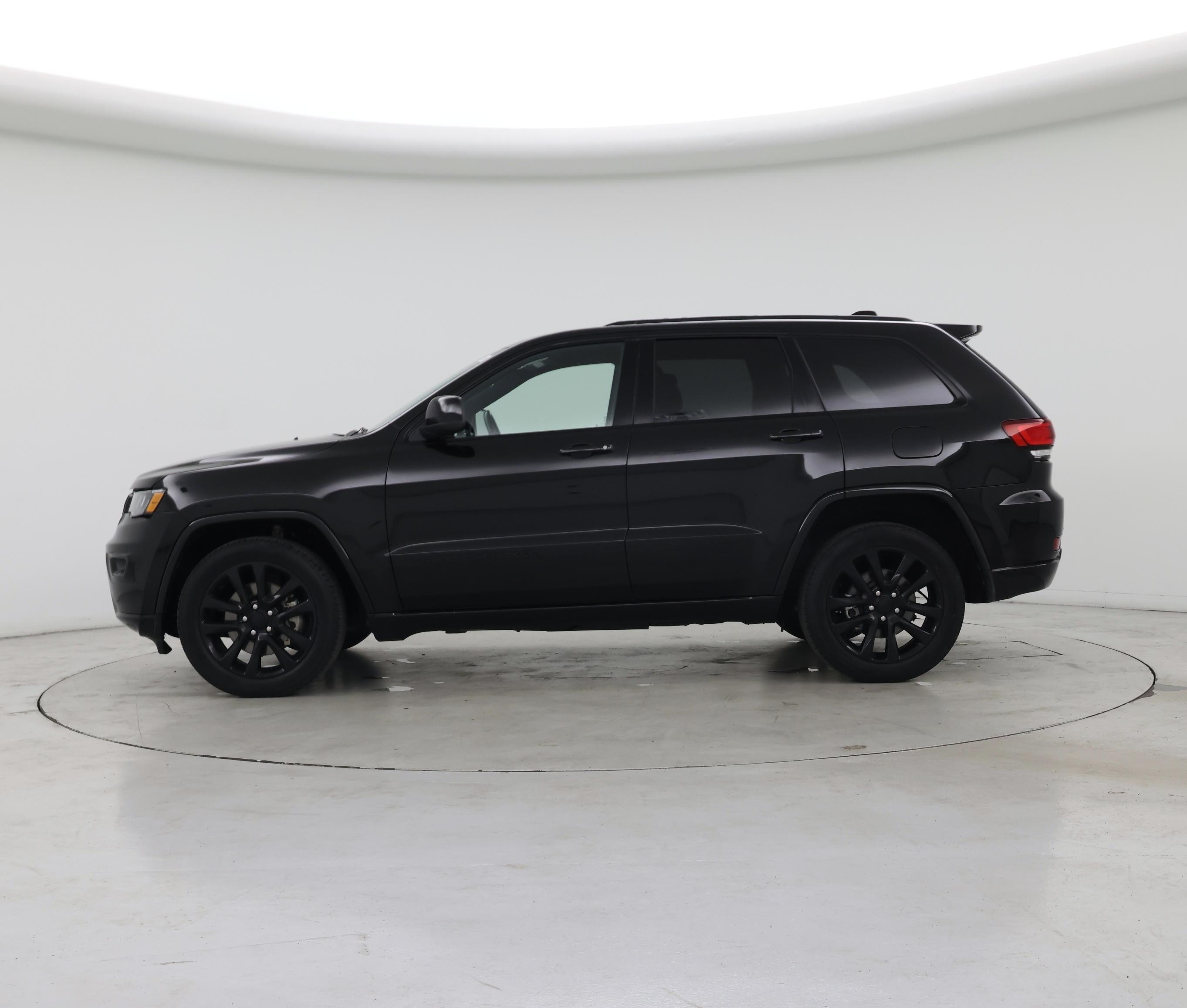 Thumbnail: 2021 Jeep Grand Cherokee - 3