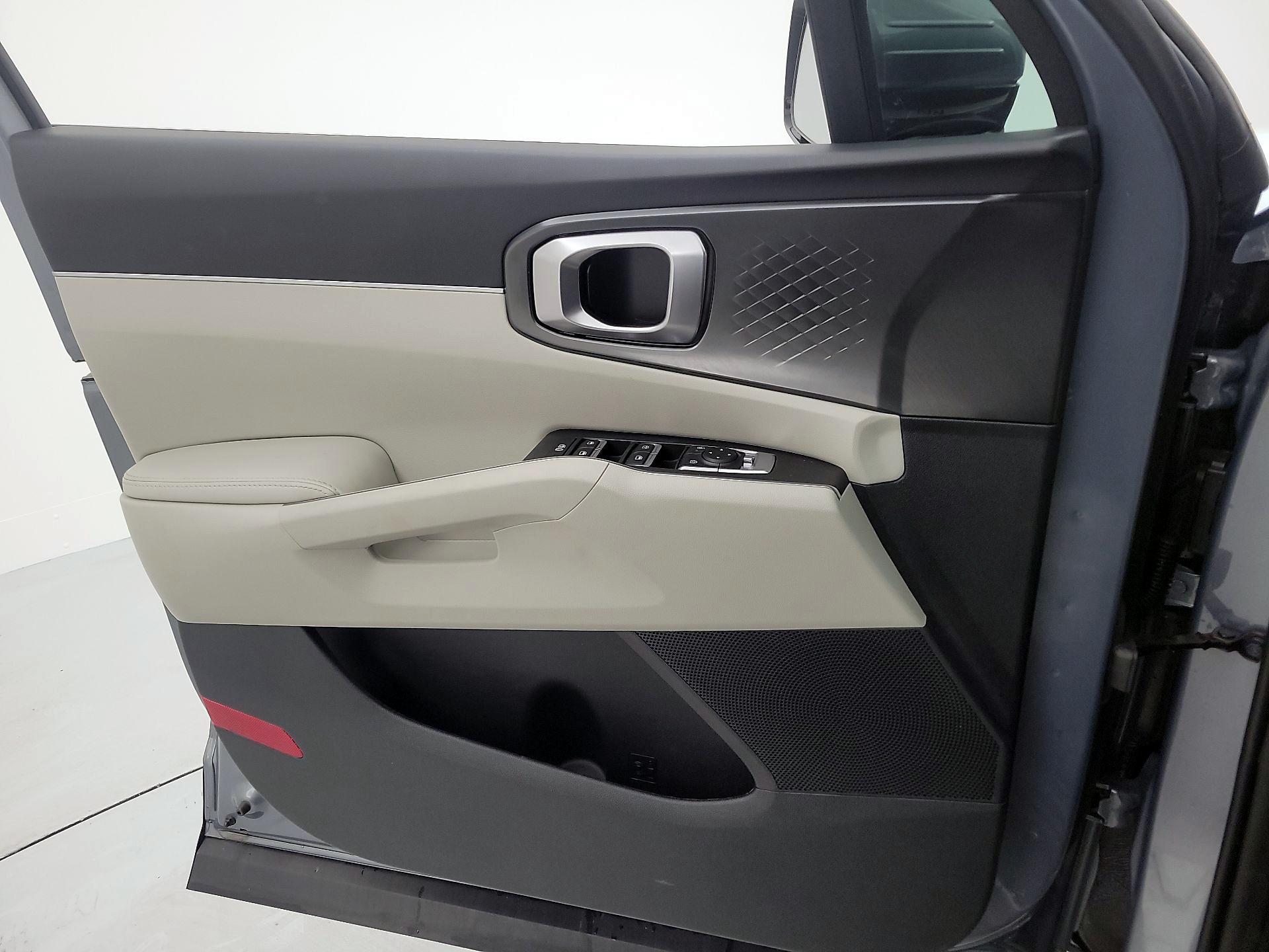 Thumbnail: 2025 Kia Sorento - 12