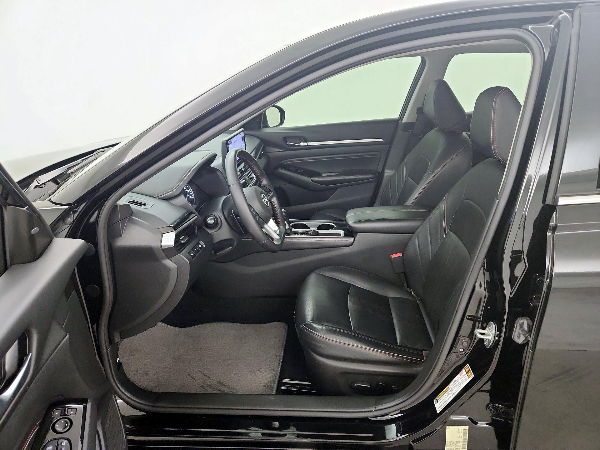 Thumbnail: 2023 Nissan Altima - 11