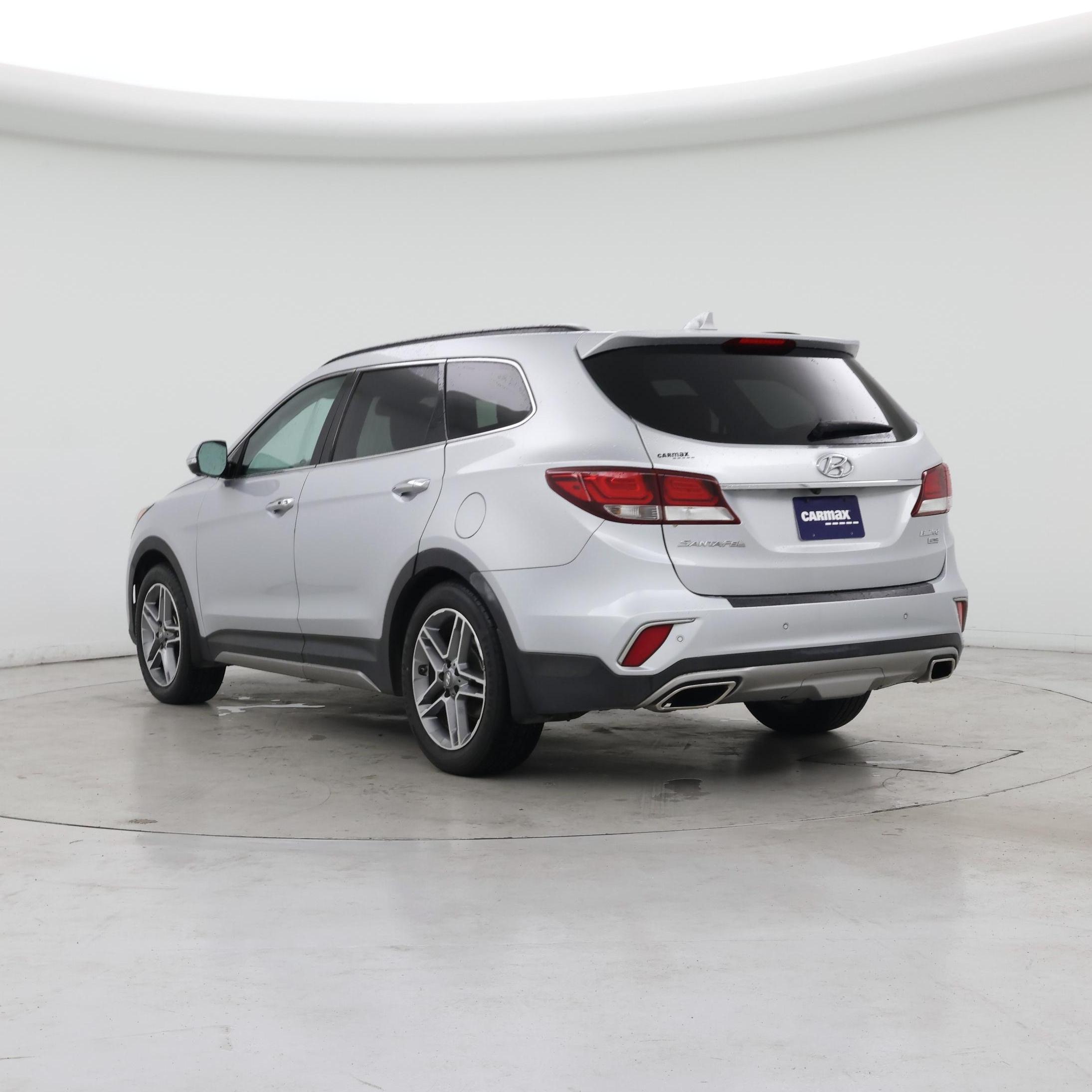 Thumbnail: 2017 Hyundai Santa Fe - 2