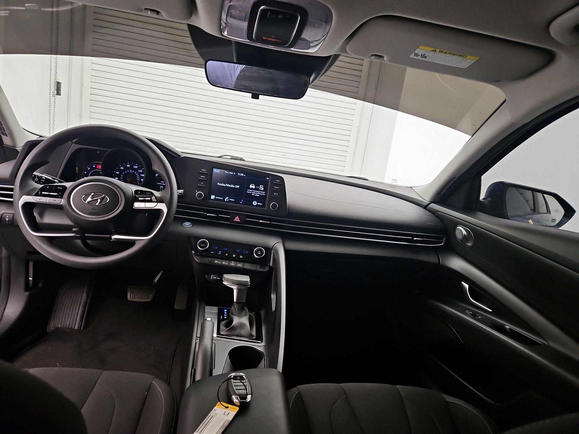 Thumbnail: 2021 Hyundai Elantra - 9