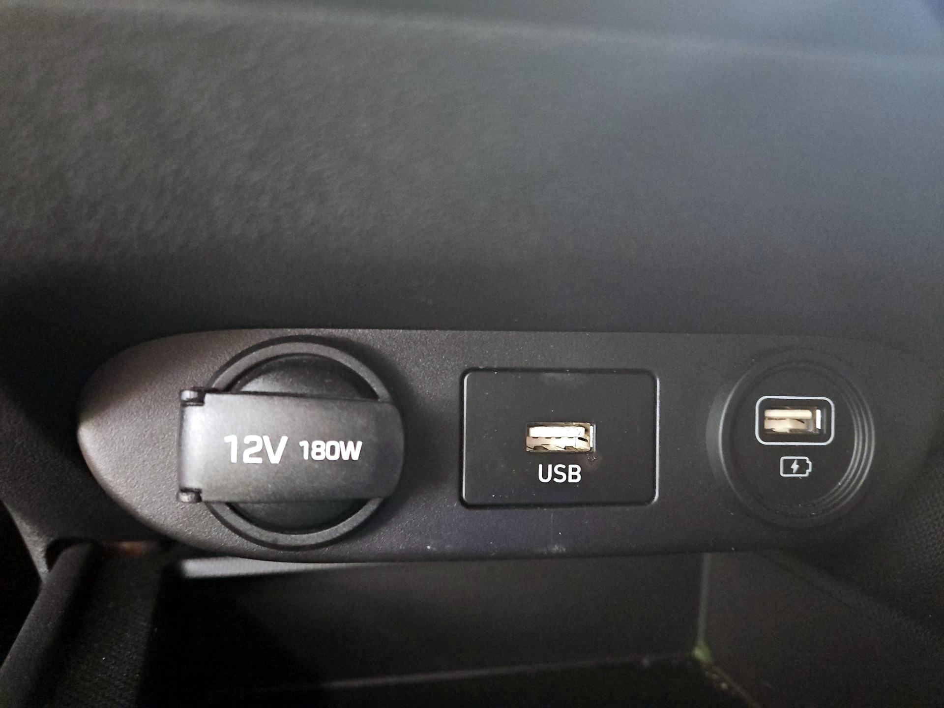 Thumbnail: 2021 Hyundai Elantra - 18