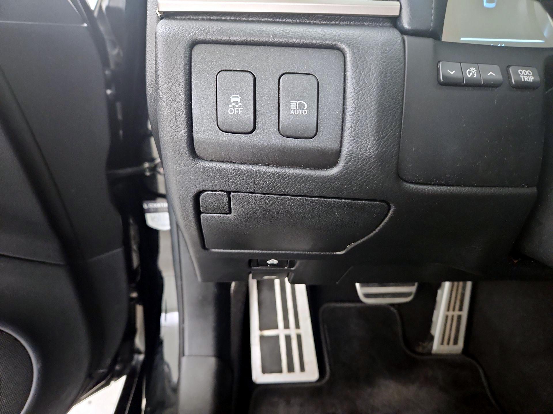 Thumbnail: 2018 Lexus GS - 13