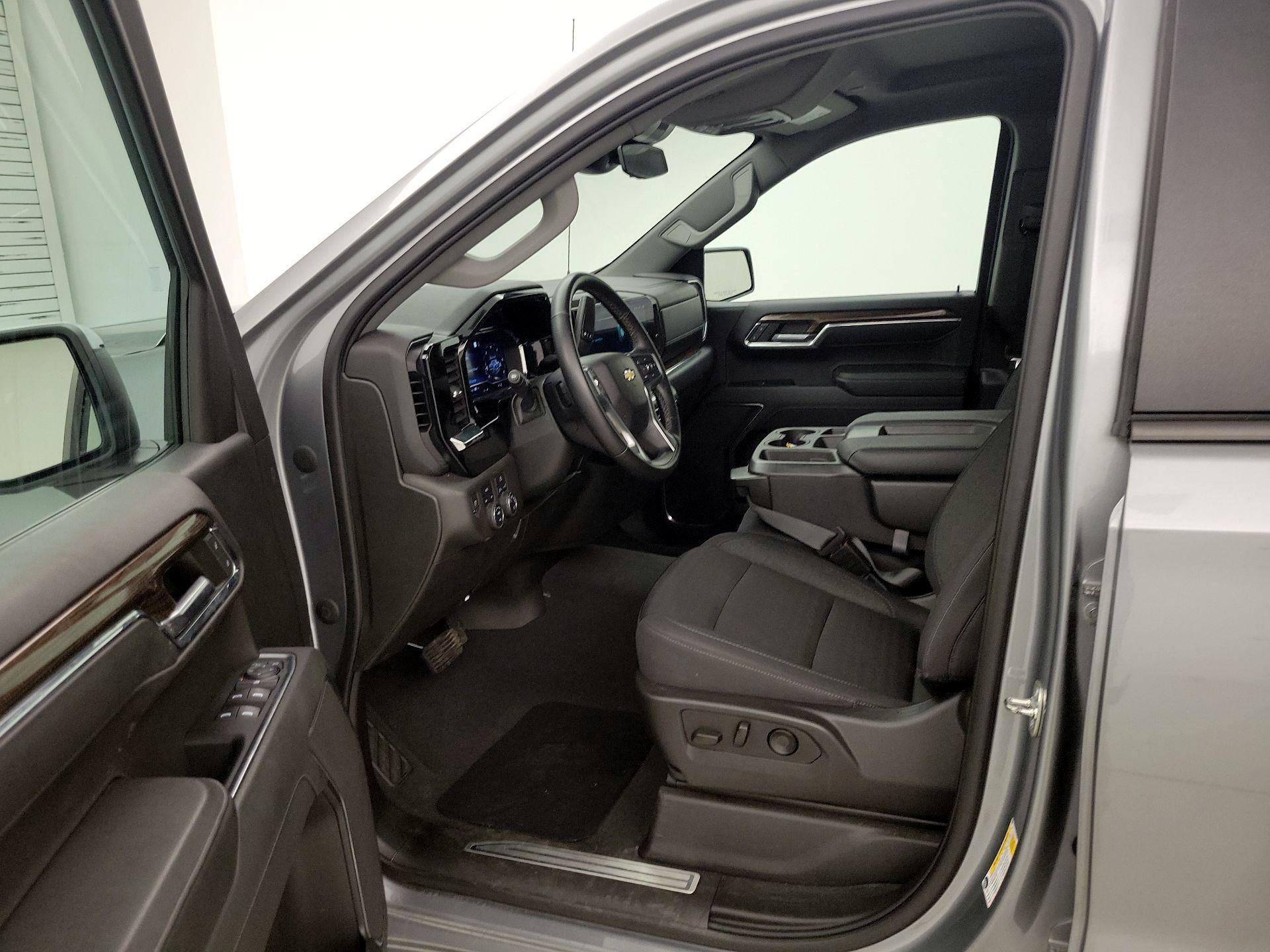 Thumbnail: 2023 Chevrolet Silverado 1500 - 11